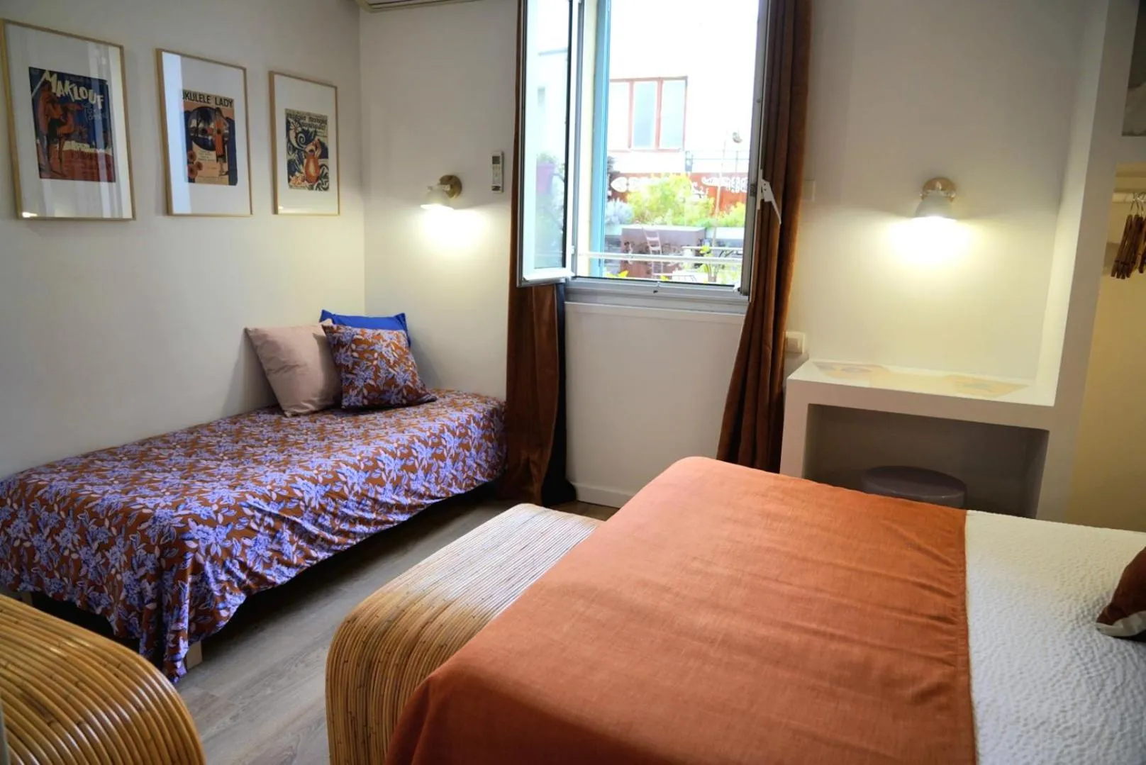 Bed in Sud Hôtel Restaurant