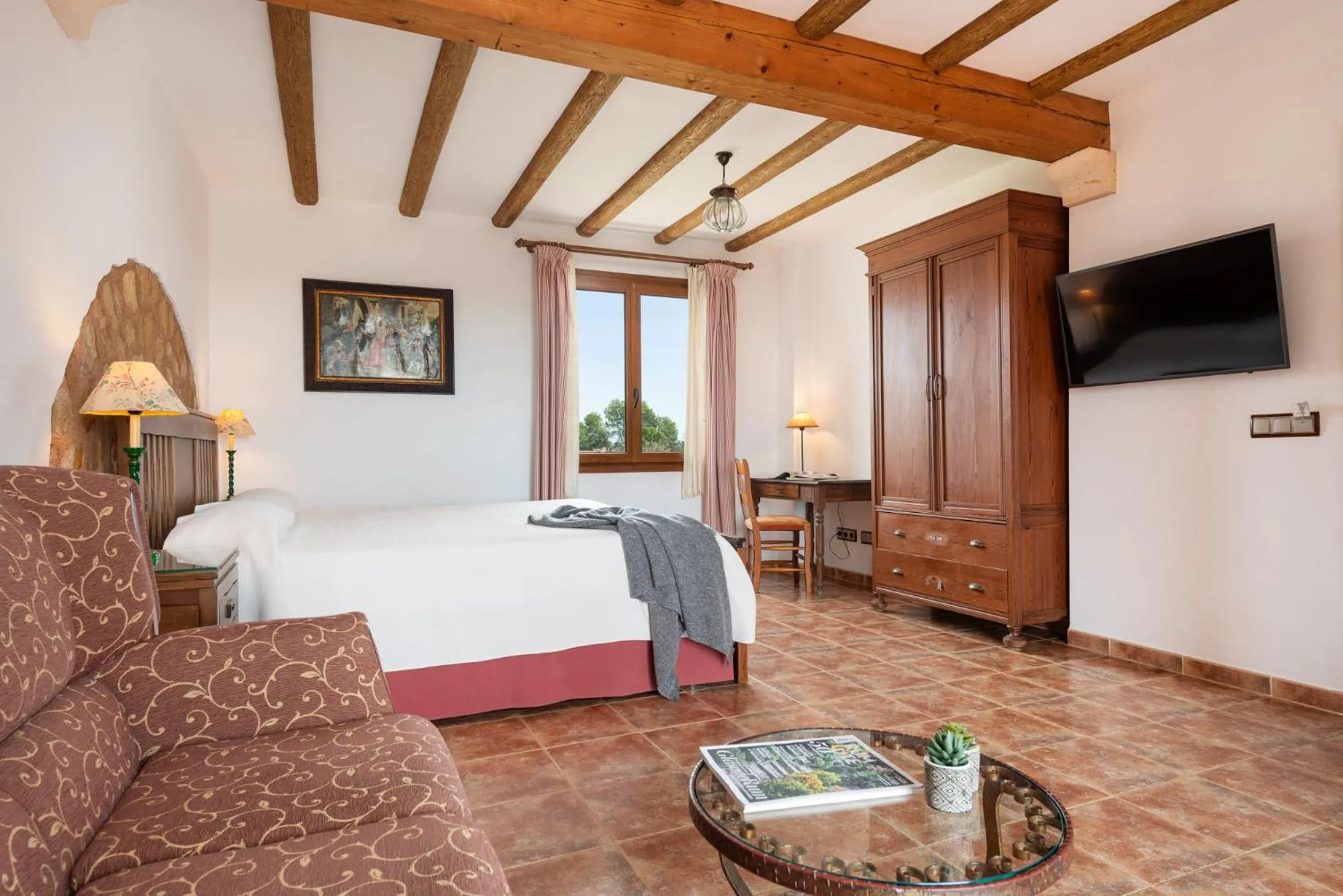 Bed in Finca Hotel Can Canals & Spa