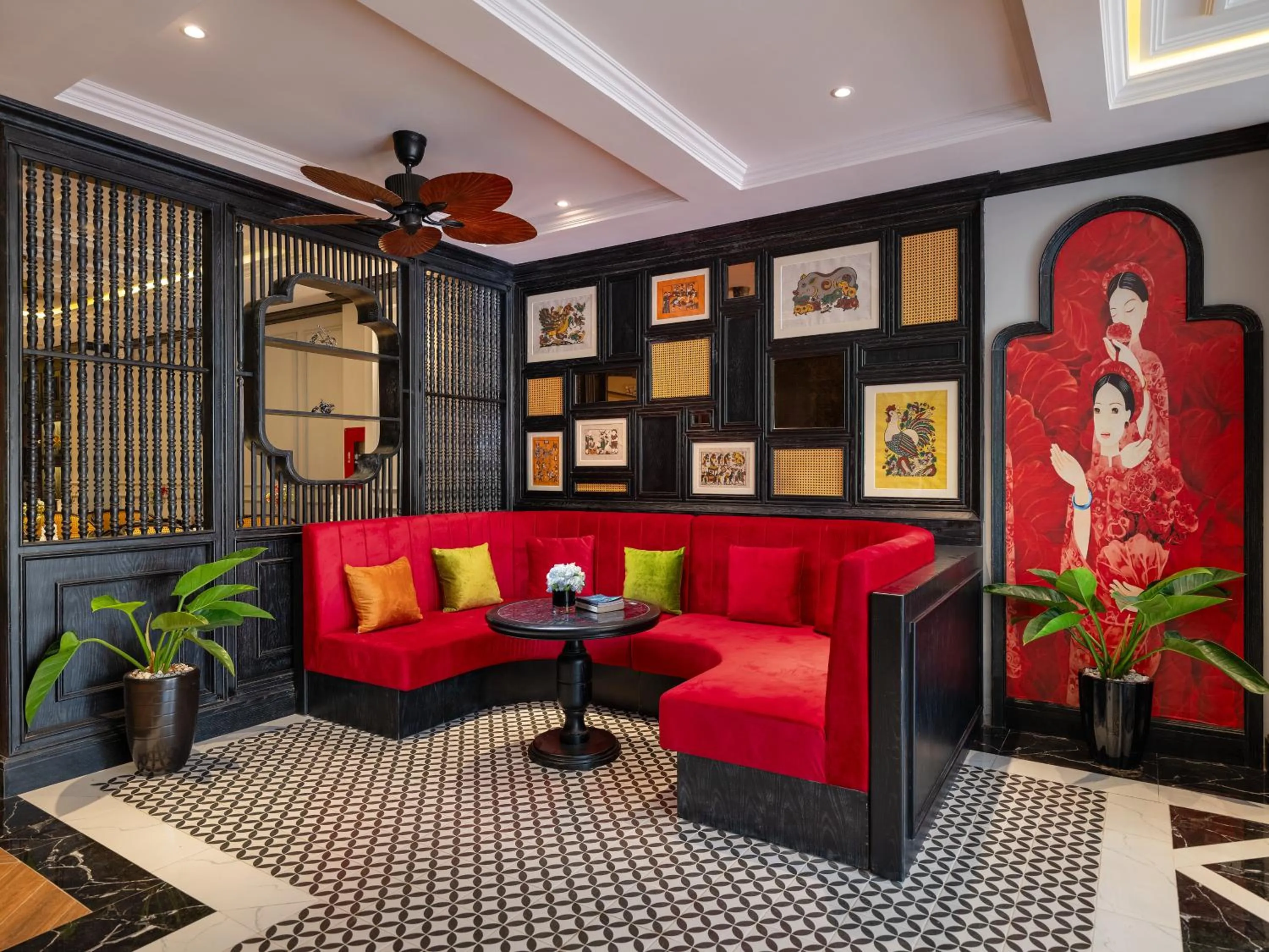 Living room in Hue Serene Palace Hotel