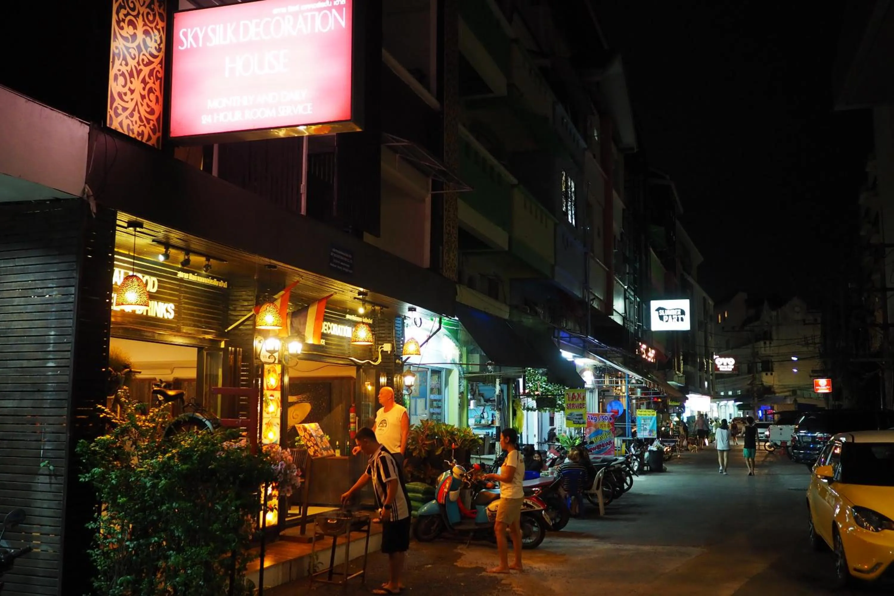 People in Sky Silk Decoration House