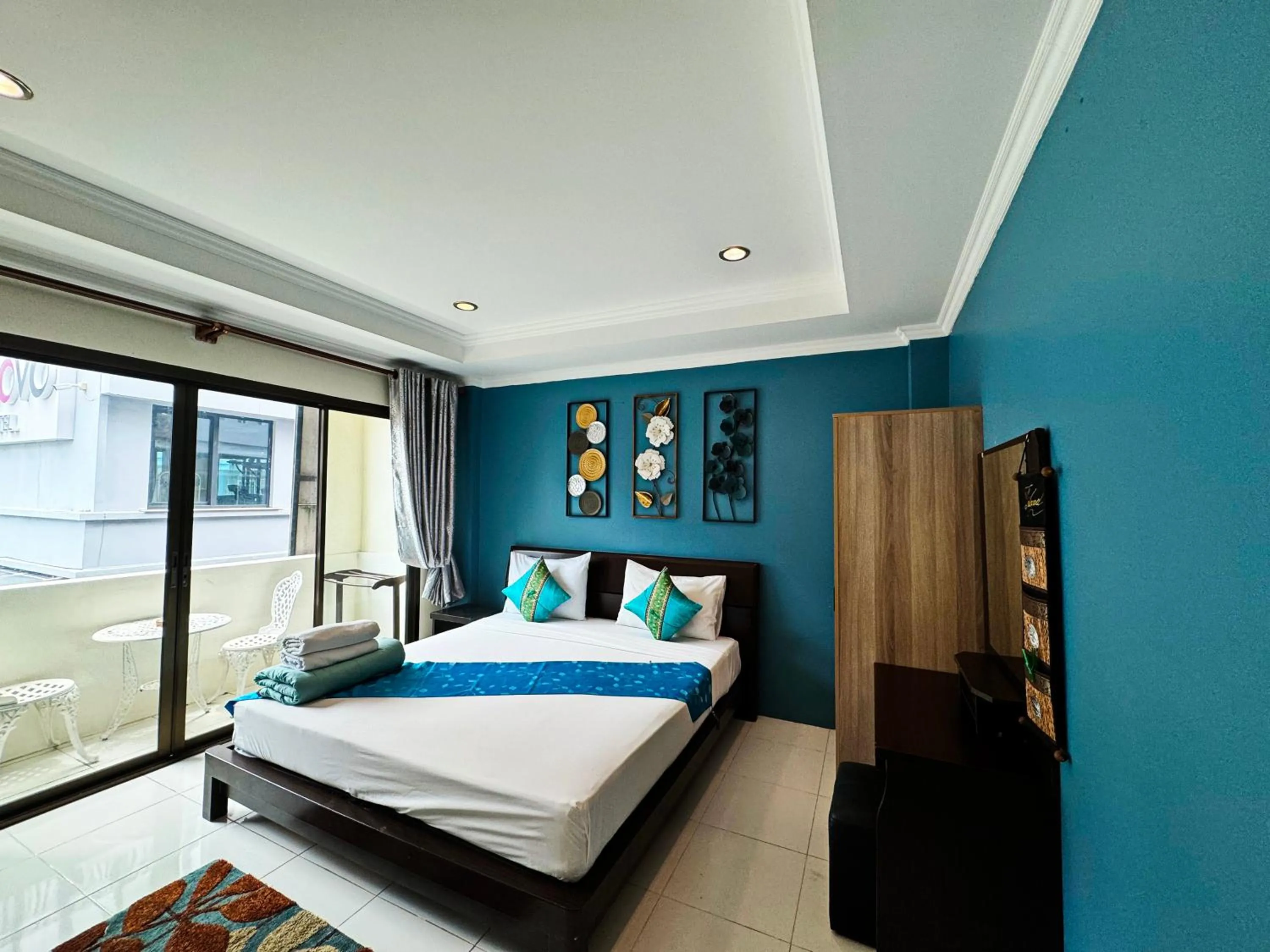 Bed in Sky Silk Decoration House