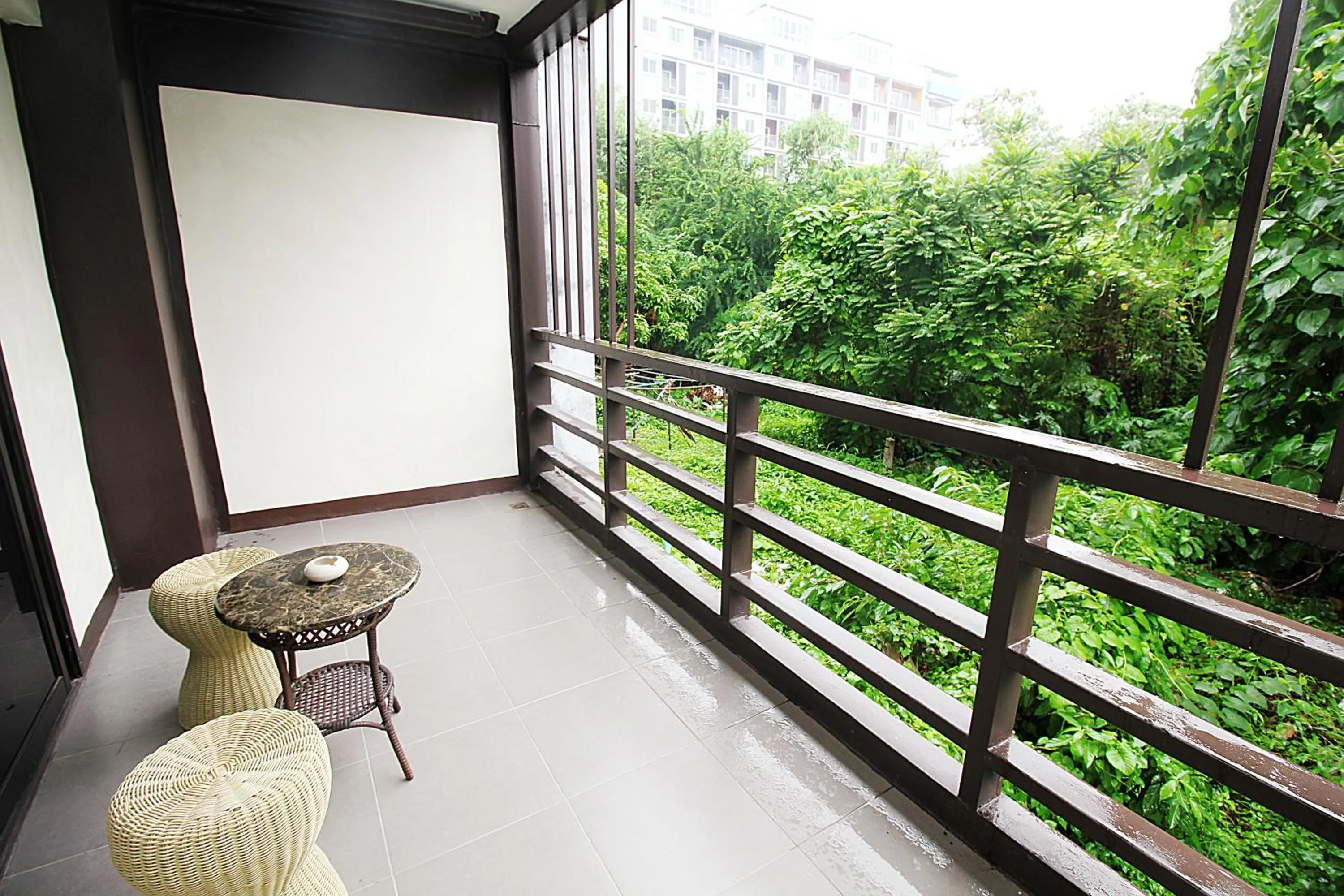 Balcony/Terrace in Sky Silk Decoration House