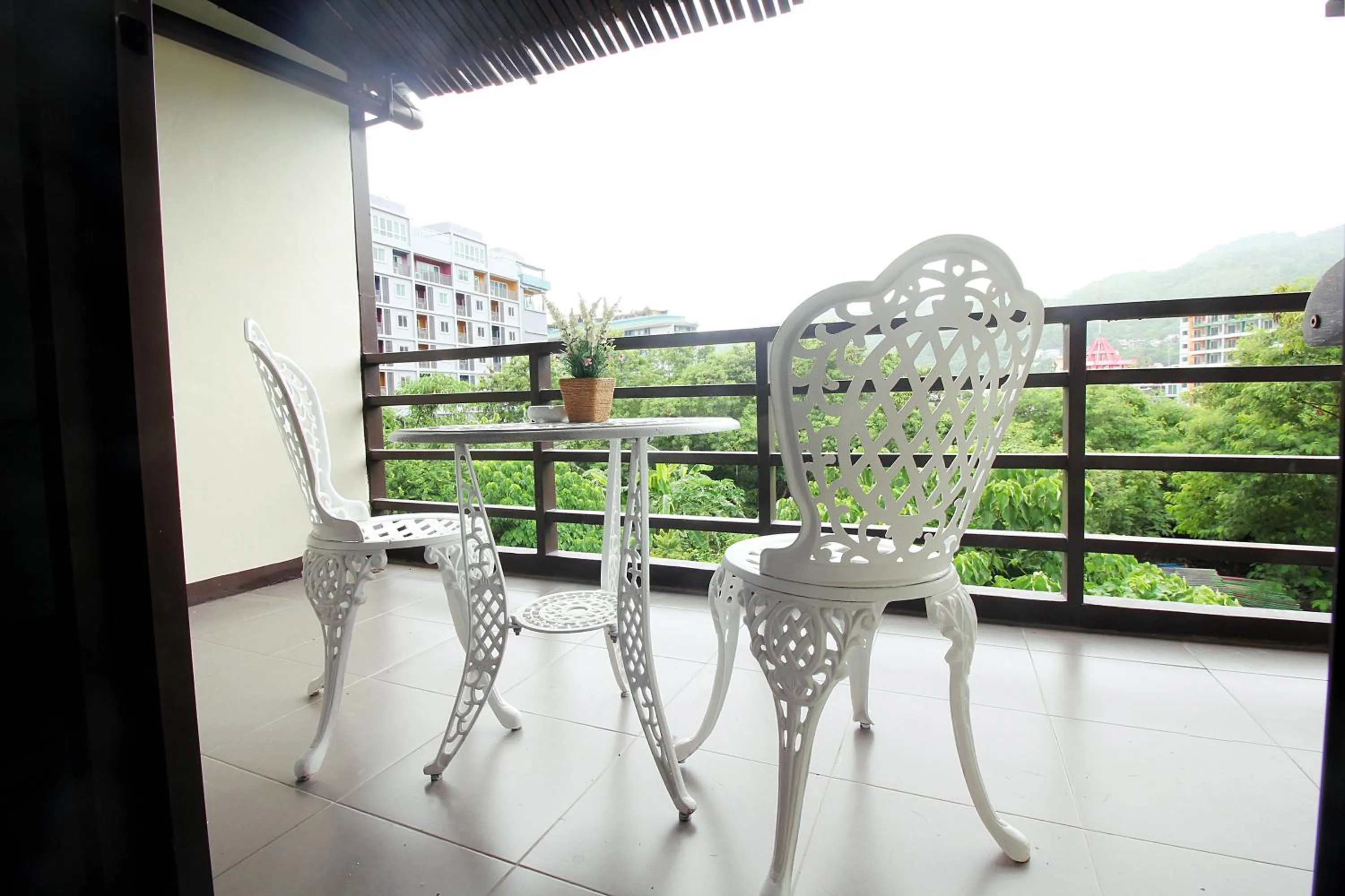 Balcony/Terrace in Sky Silk Decoration House