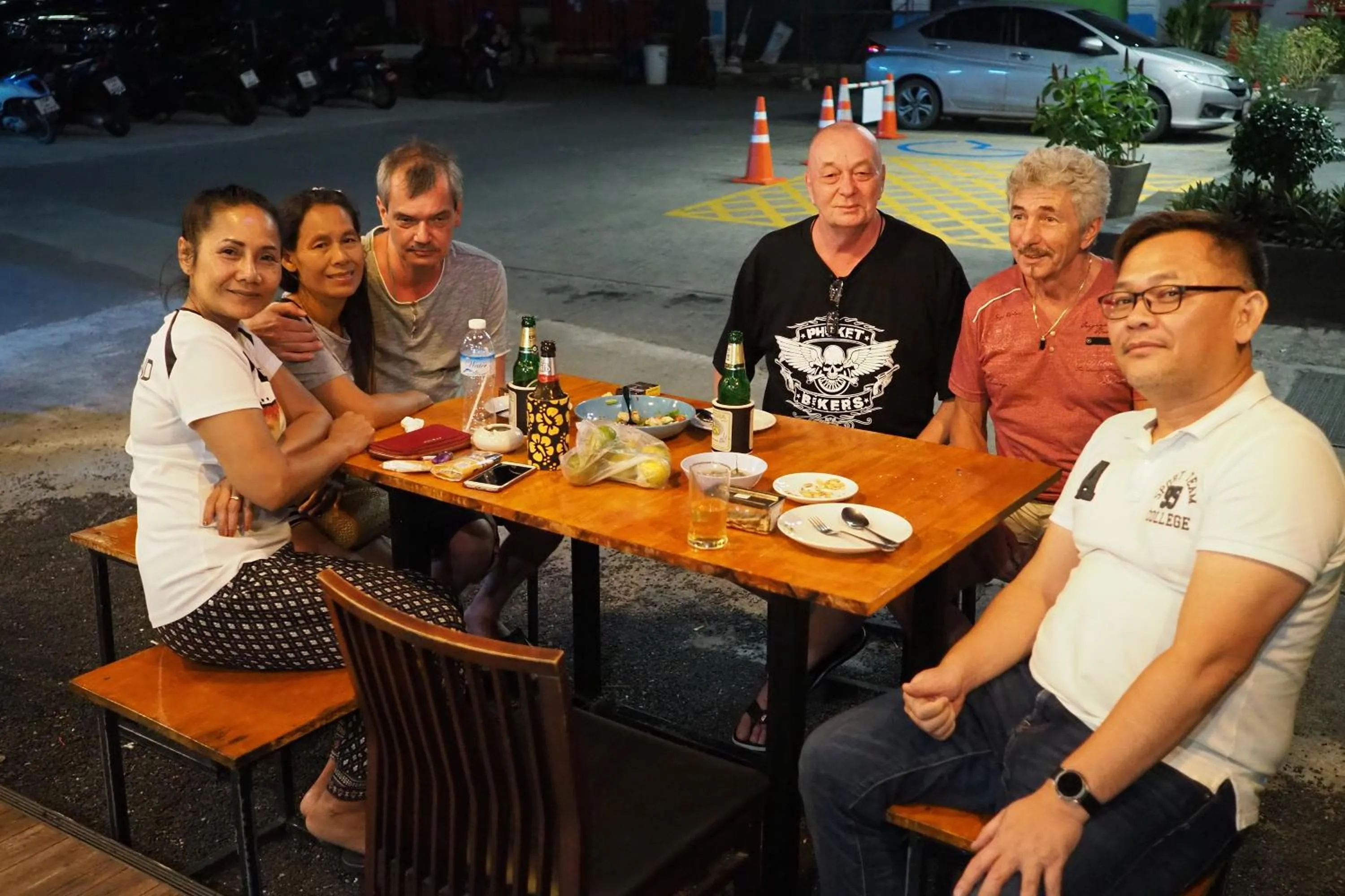 People in Sky Silk Decoration House