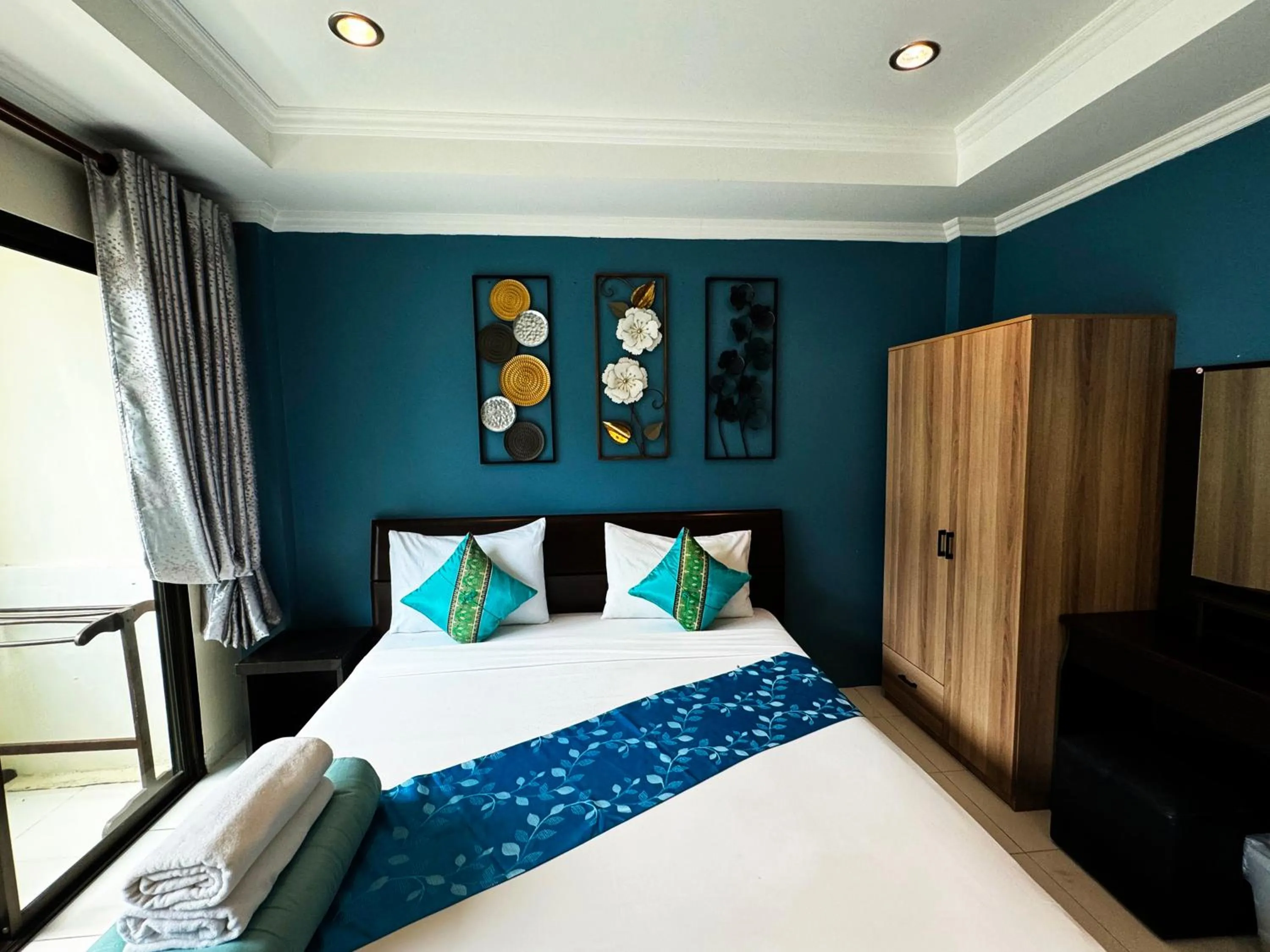 Bed in Sky Silk Decoration House