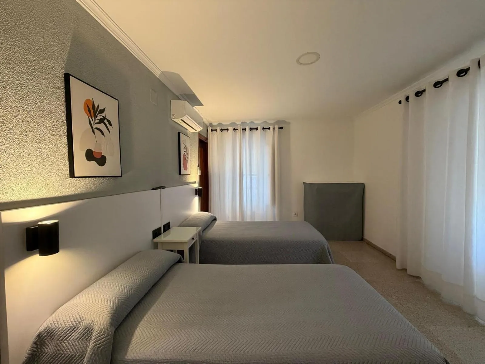 Photo of the whole room, Bed in Hostal Bahía