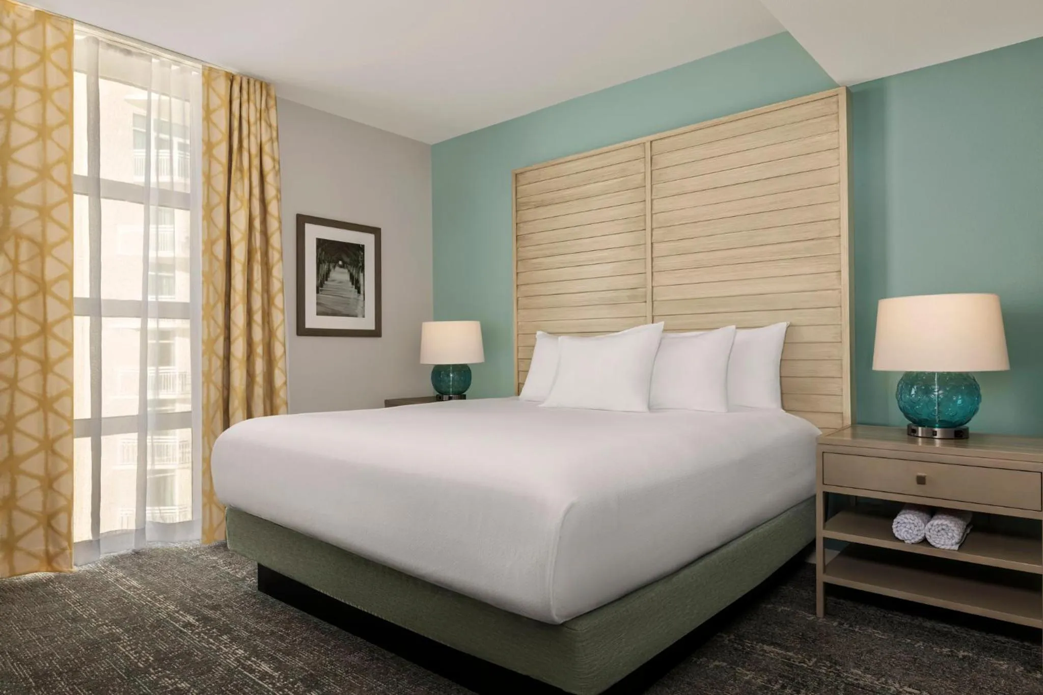 Bedroom, Bed in Club Wyndham Ocean Boulevard