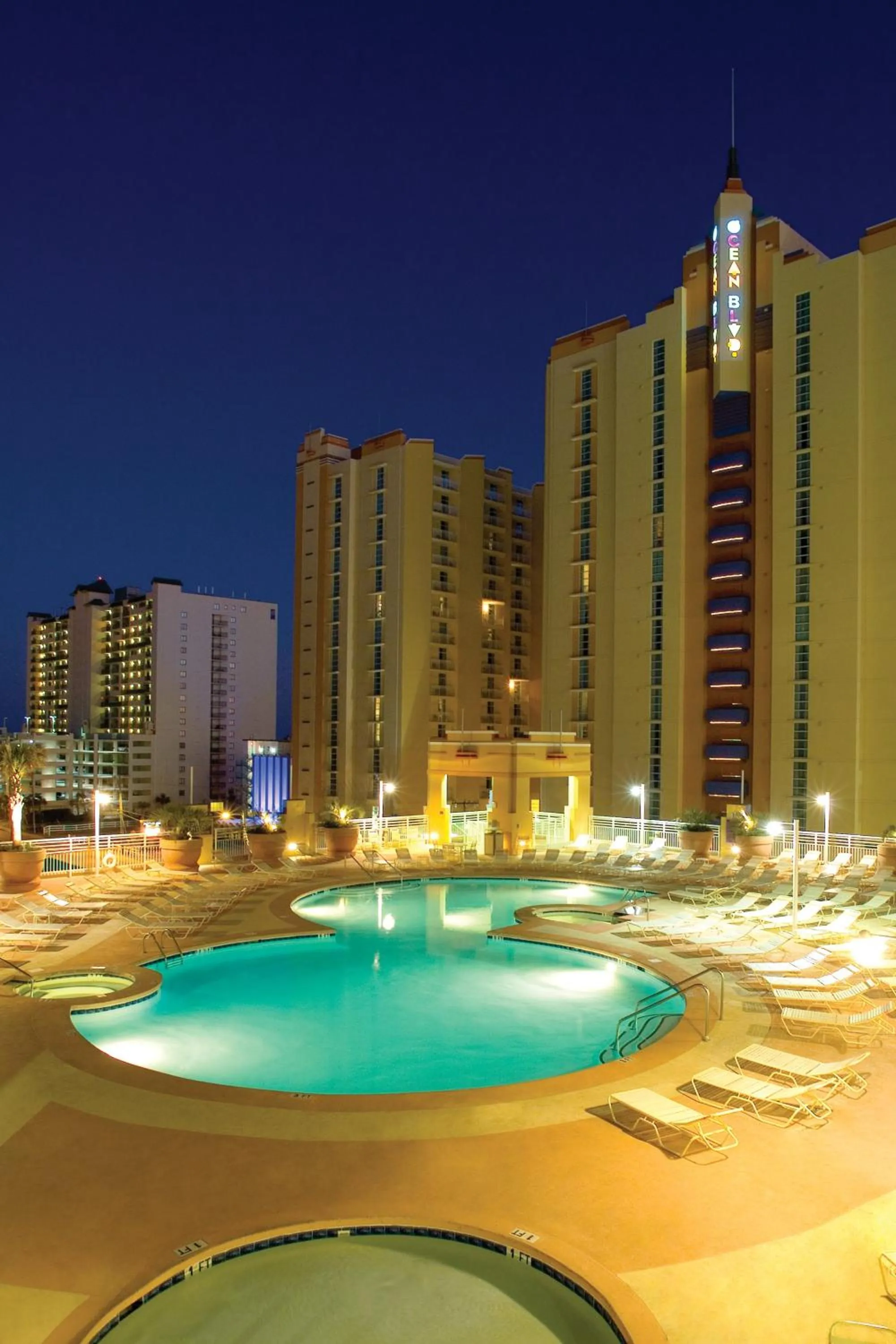 Swimming pool in Club Wyndham Ocean Boulevard