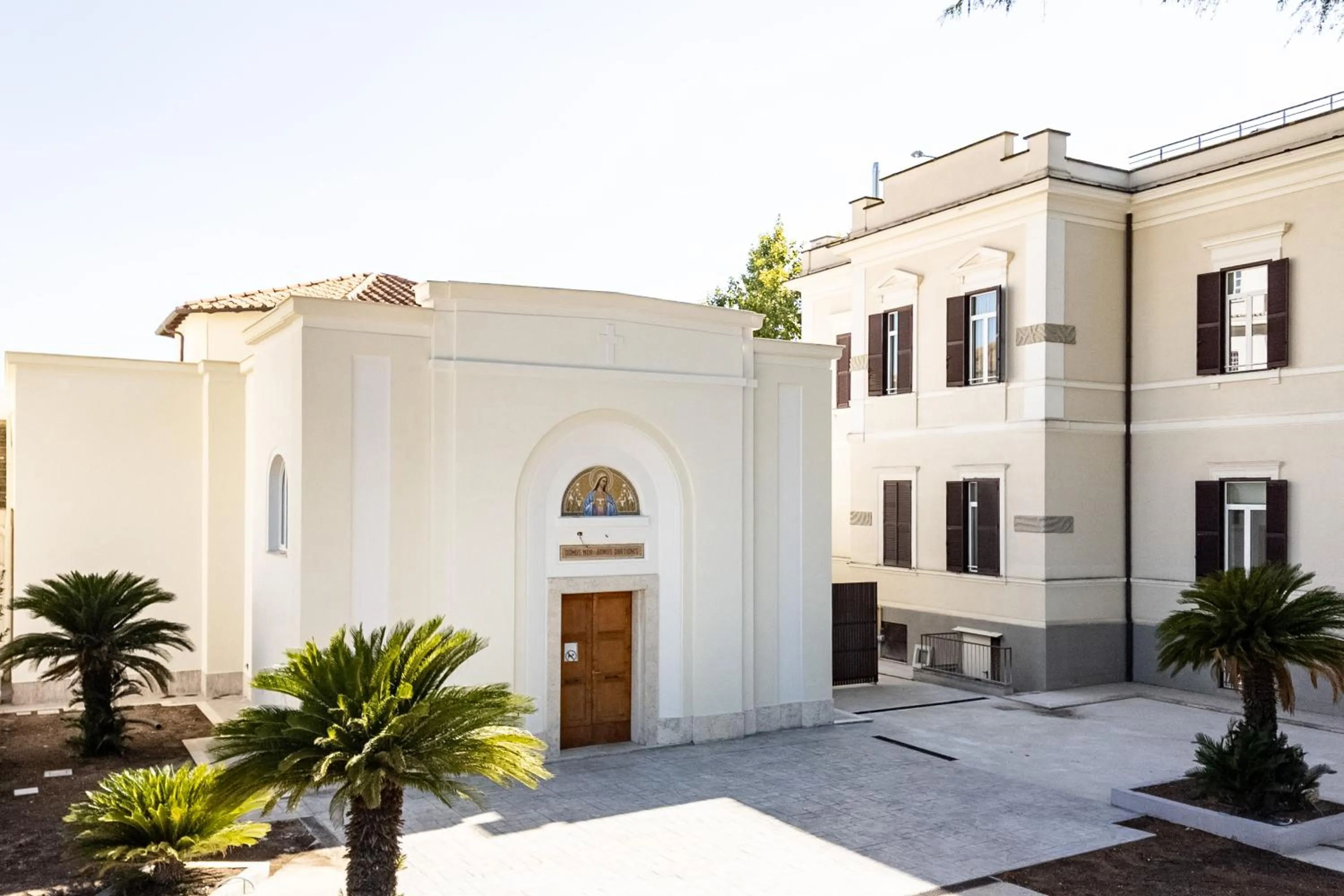 Facade/entrance in San Luigi - Residenza Gemelli