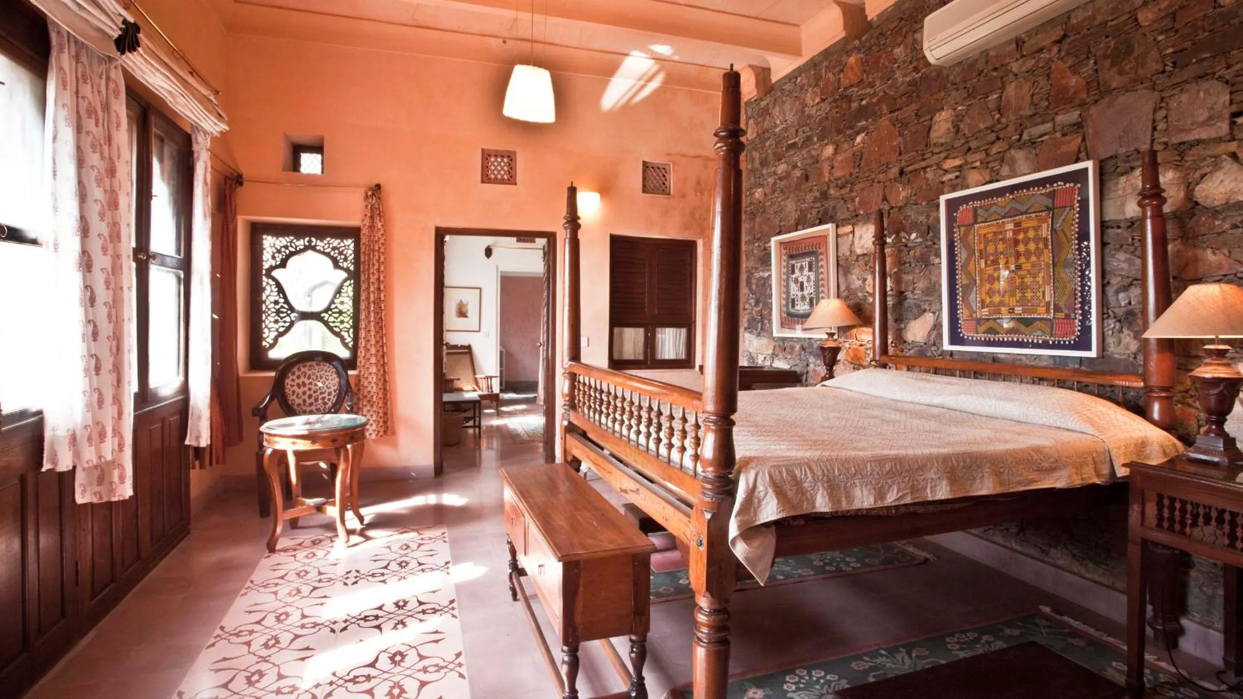 Bed in Neemrana Fort-Palace