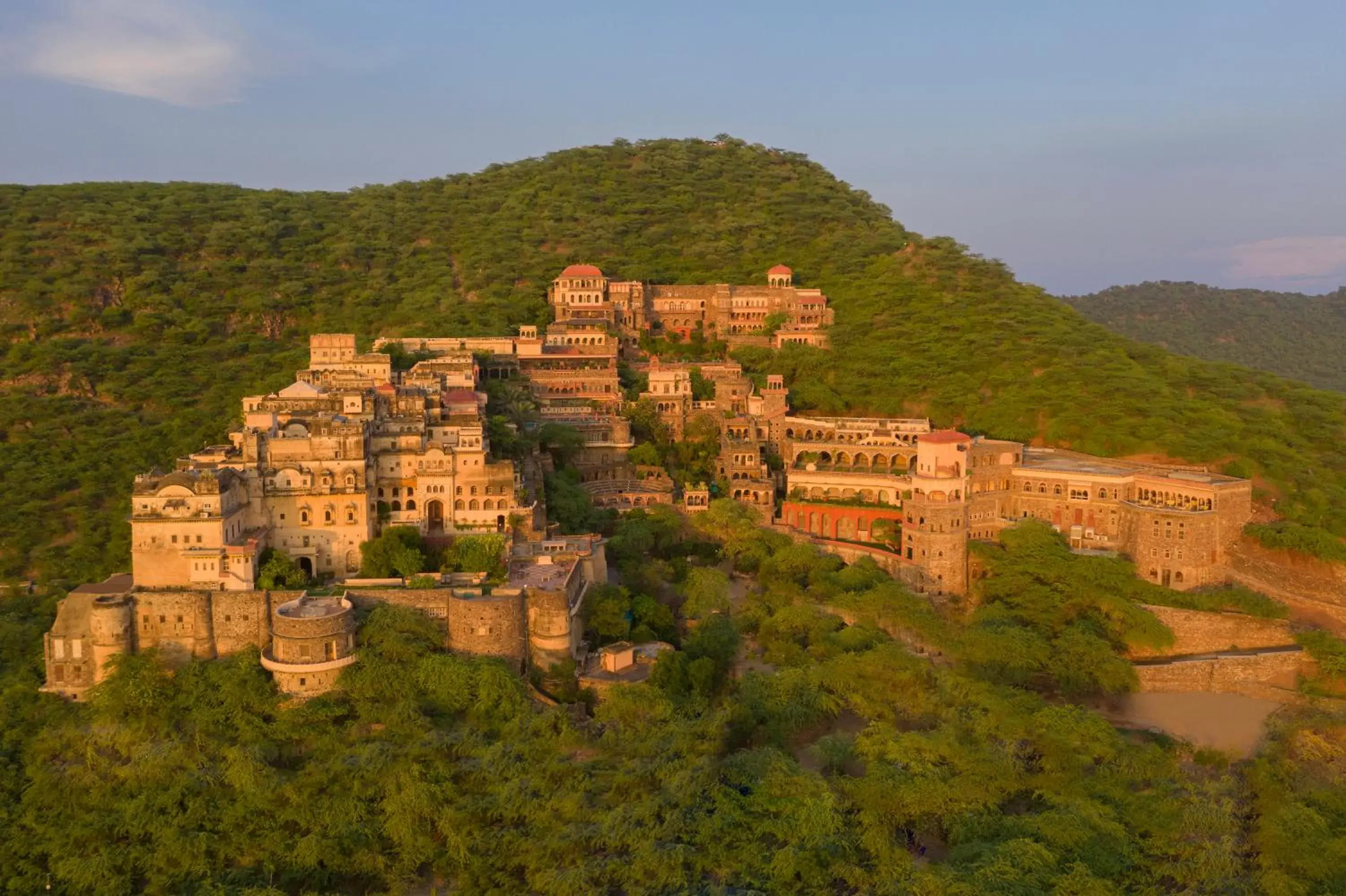 Neemrana Fort-Palace Neemrana Fort-Palace