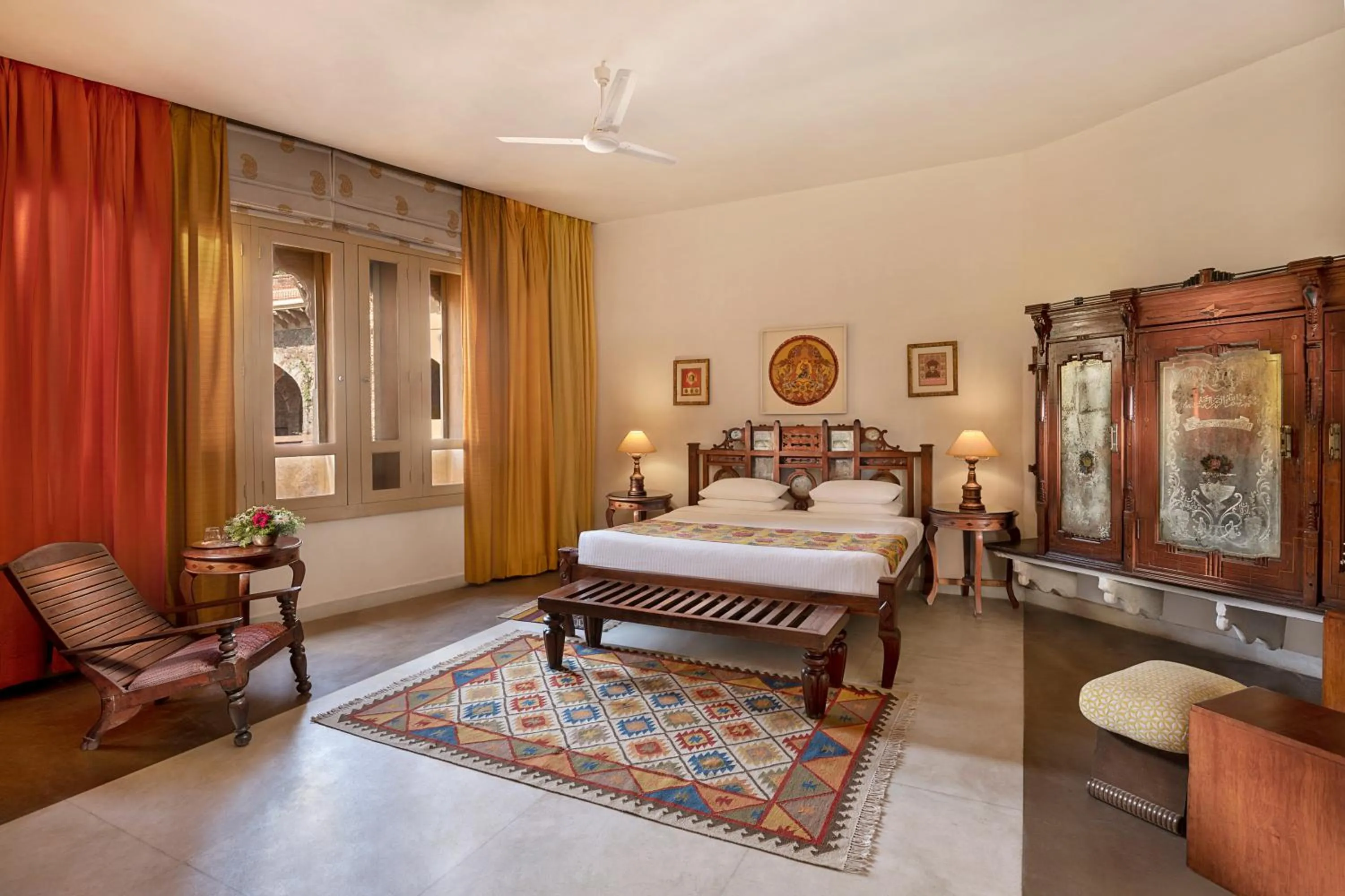 Bed in Neemrana Fort-Palace