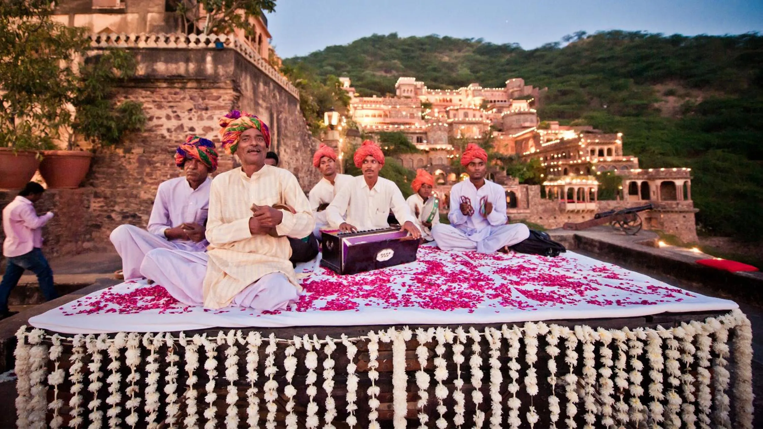 People in Neemrana Fort-Palace