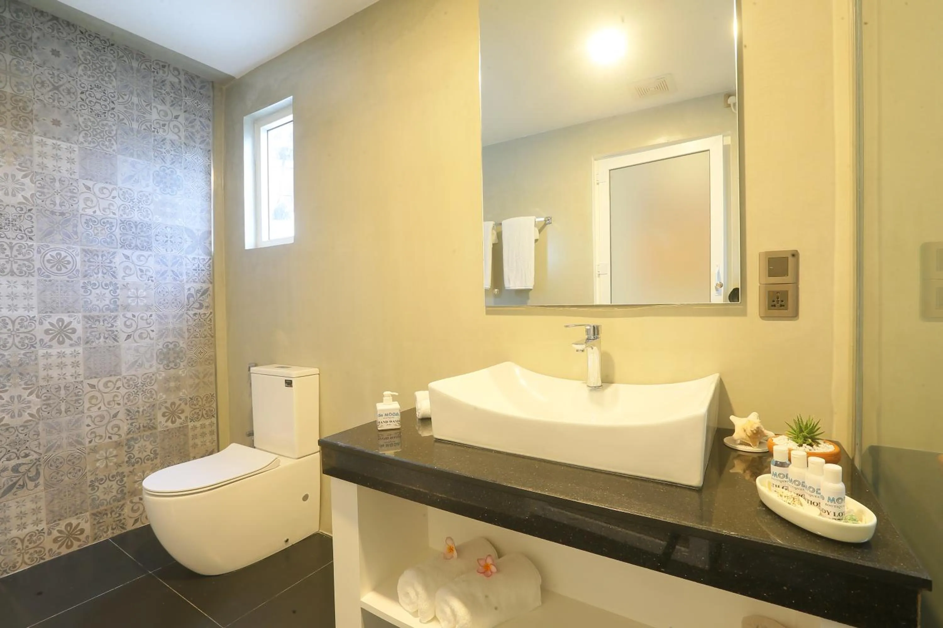 Shower in de MODA Boutique Hotel Galle