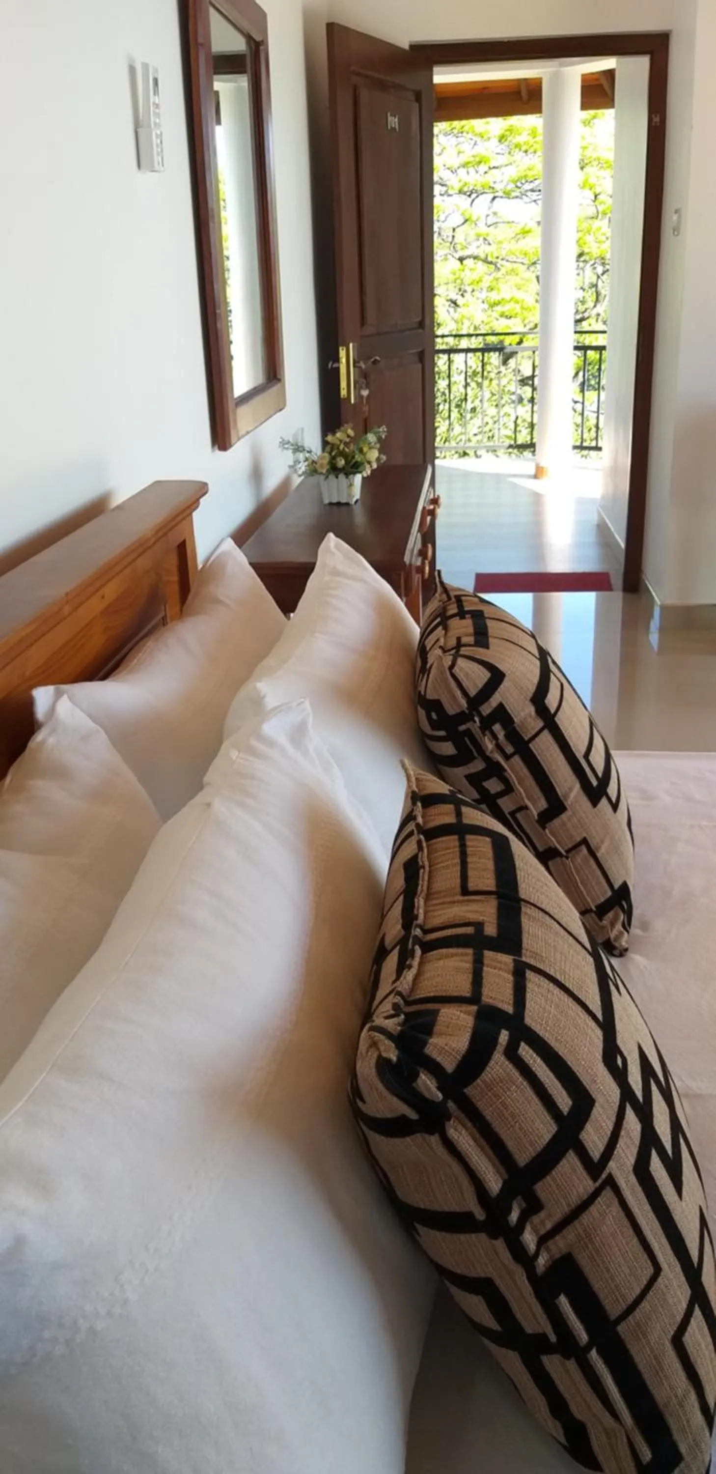 Bed in Mahaweli King's Villa