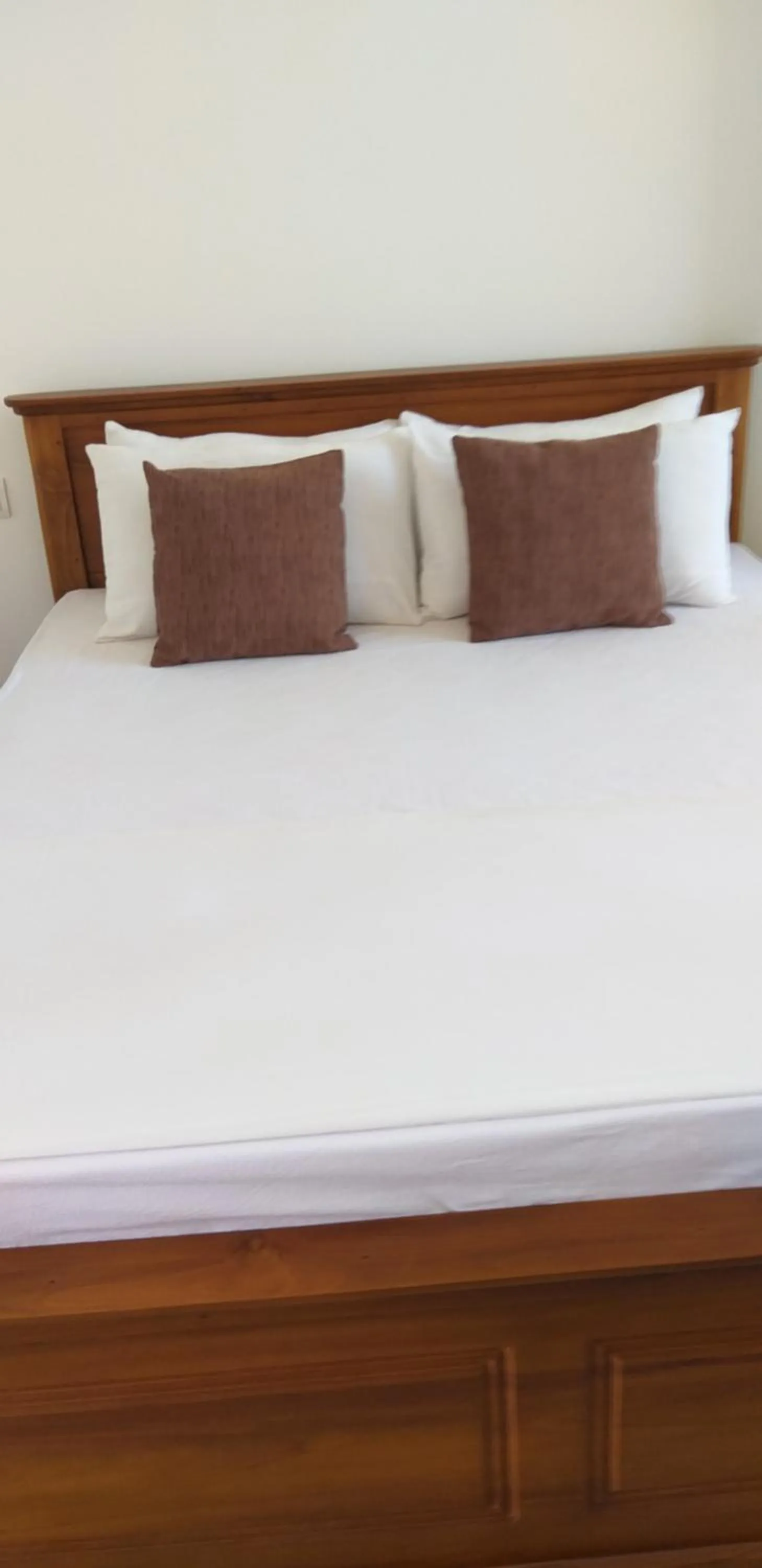 Bed in Mahaweli King's Villa