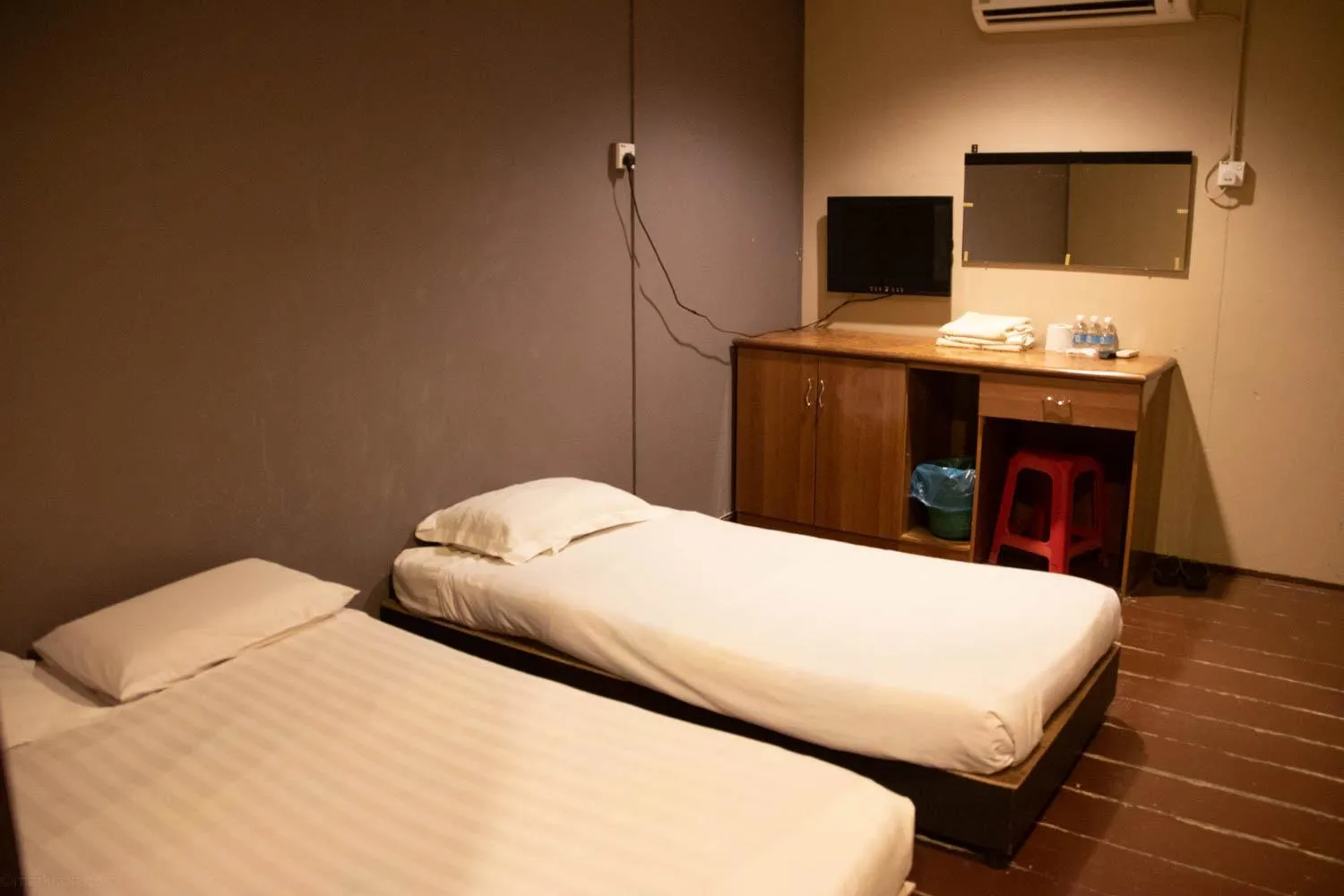 Bed in Sea Lion Pulau Ketam Inn