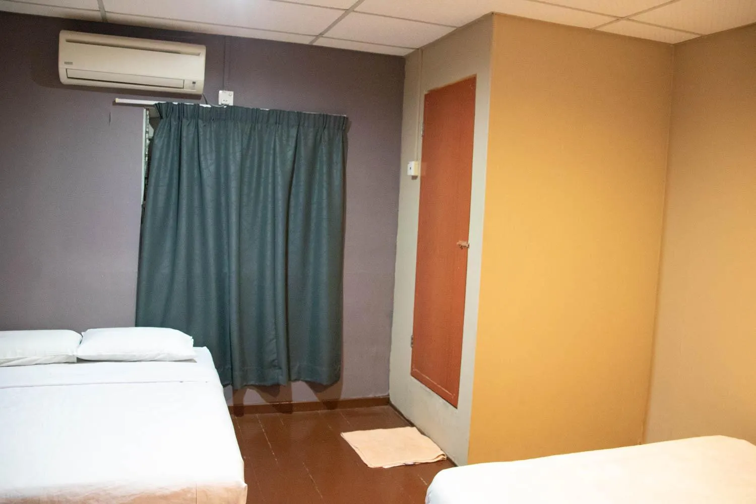 Bed in Sea Lion Pulau Ketam Inn