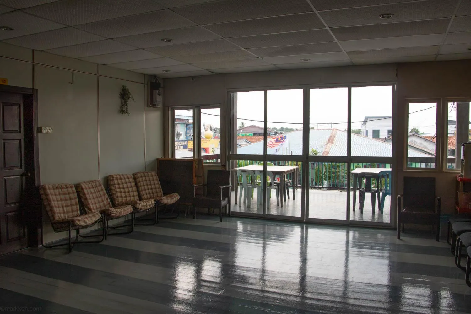 Sea Lion Pulau Ketam Inn