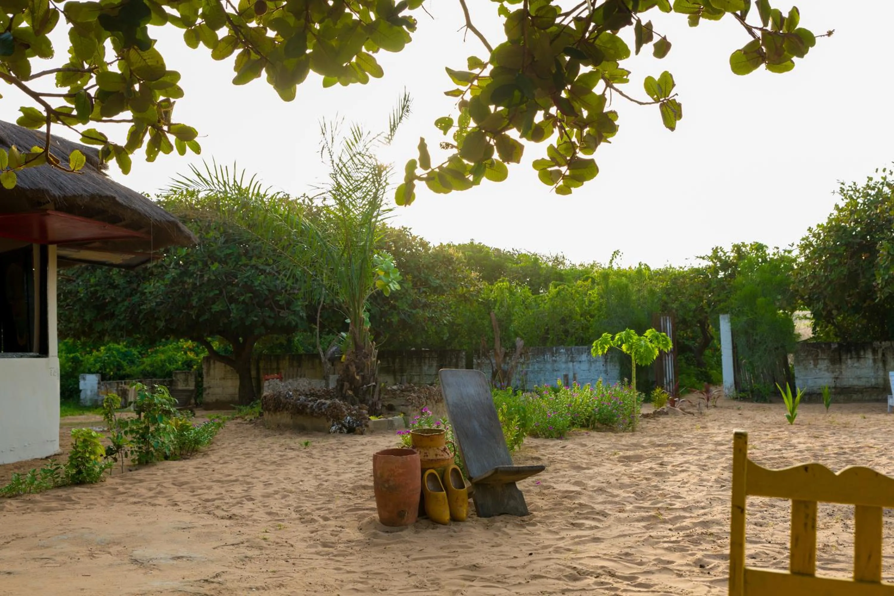 Restaurant/places to eat in Tamba Kuruba Eco-lodge