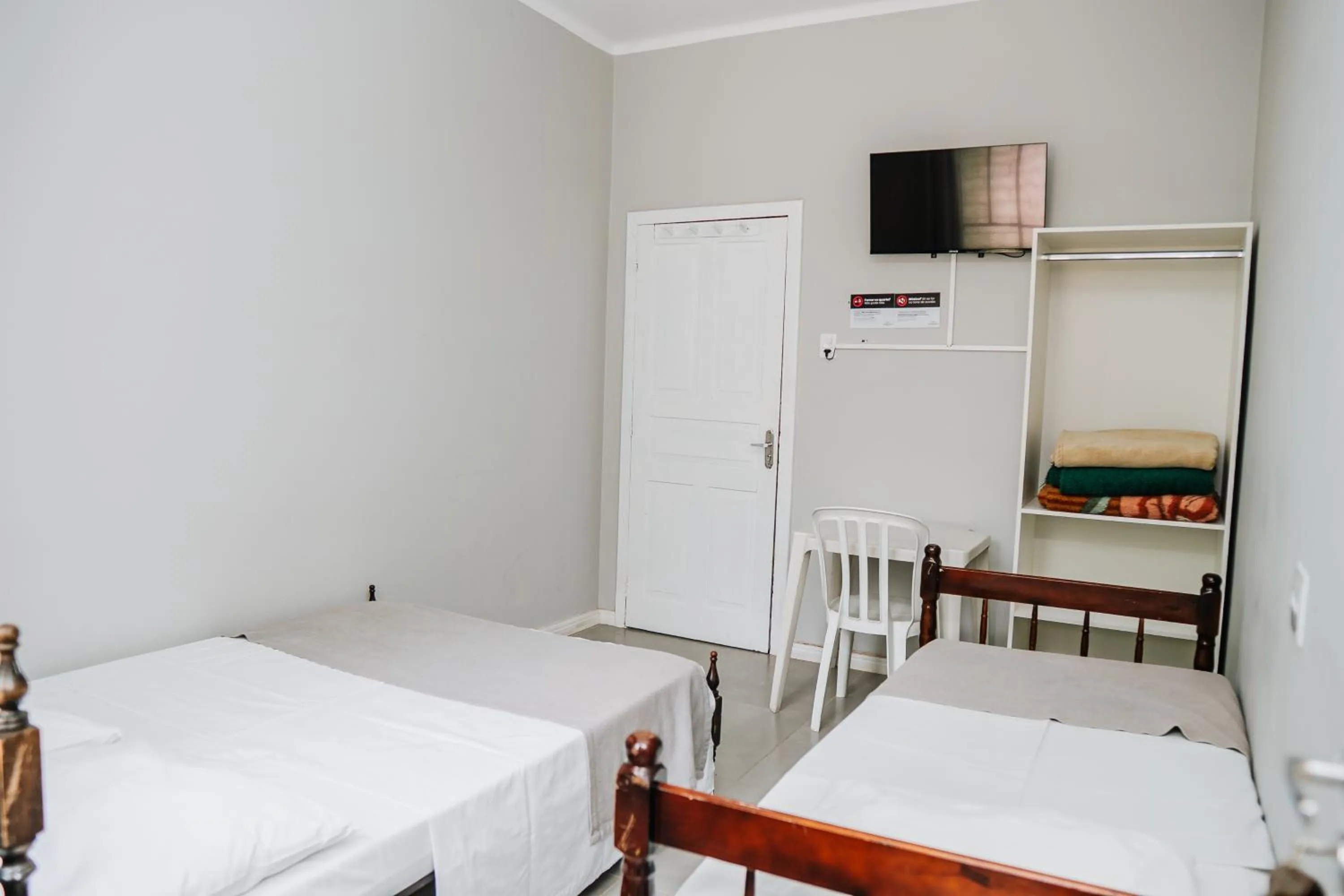 Photo of the whole room, Bed in Hotel Pinheirinho