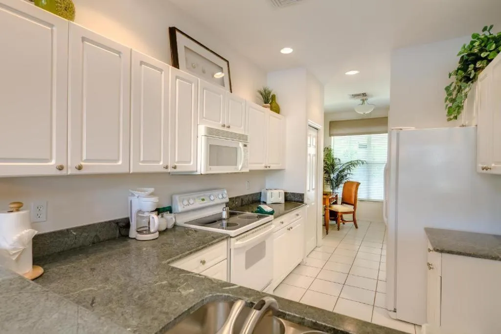 Kitchen or kitchenette in GreenLinks Golf Villas at Lely Resort