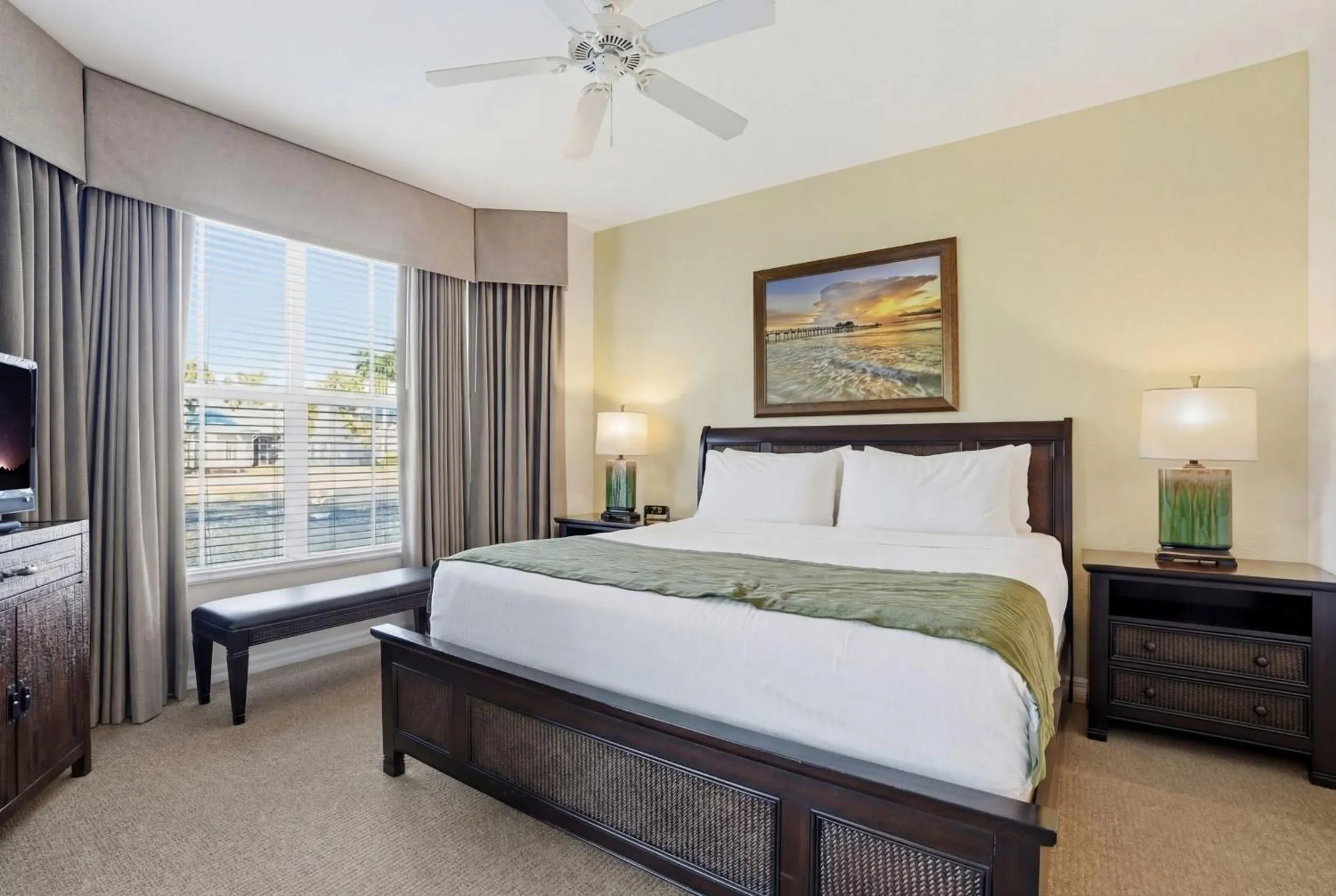 Bed in GreenLinks Golf Villas at Lely Resort