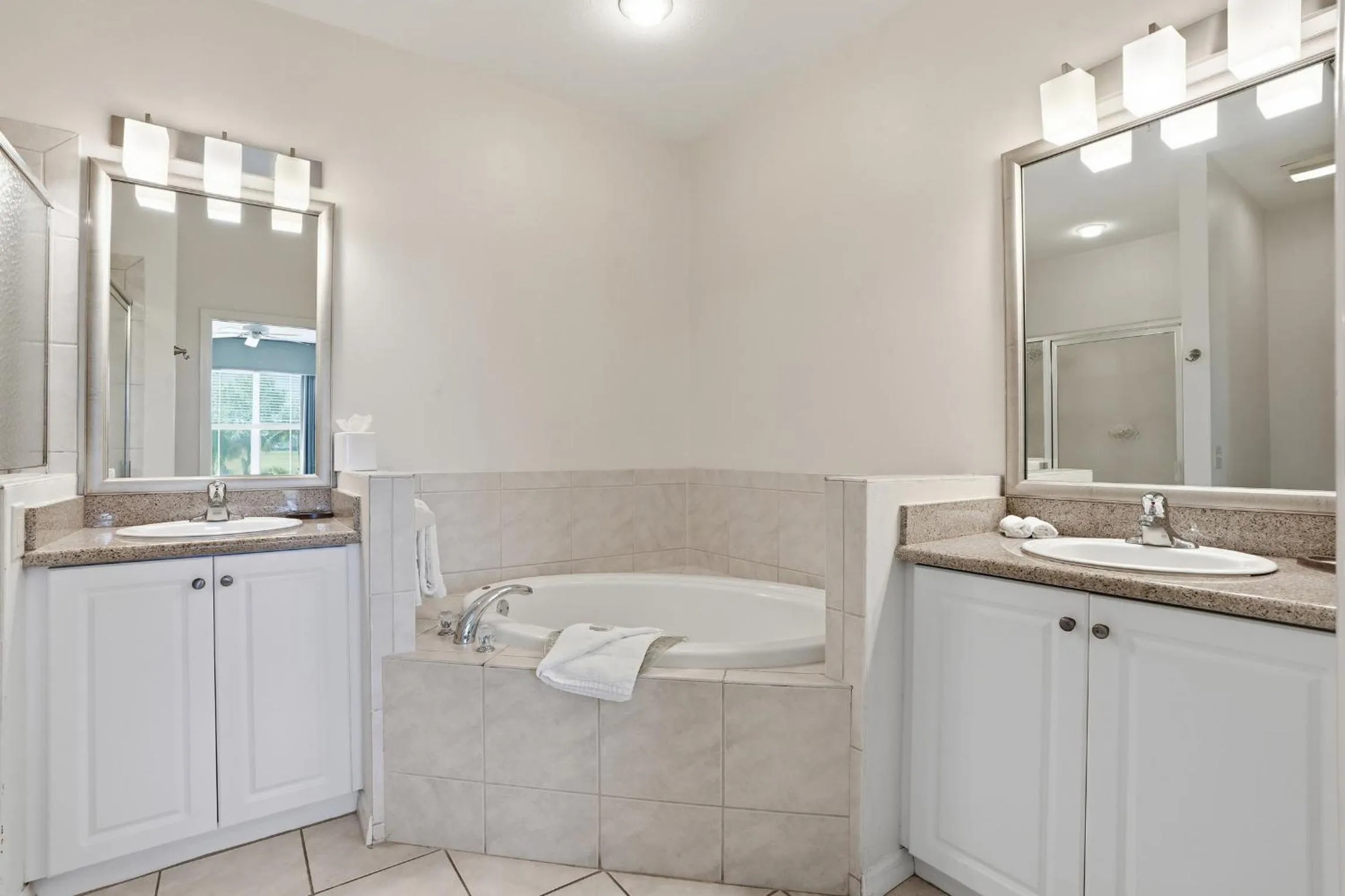 GreenLinks Golf Villas at Lely Resort