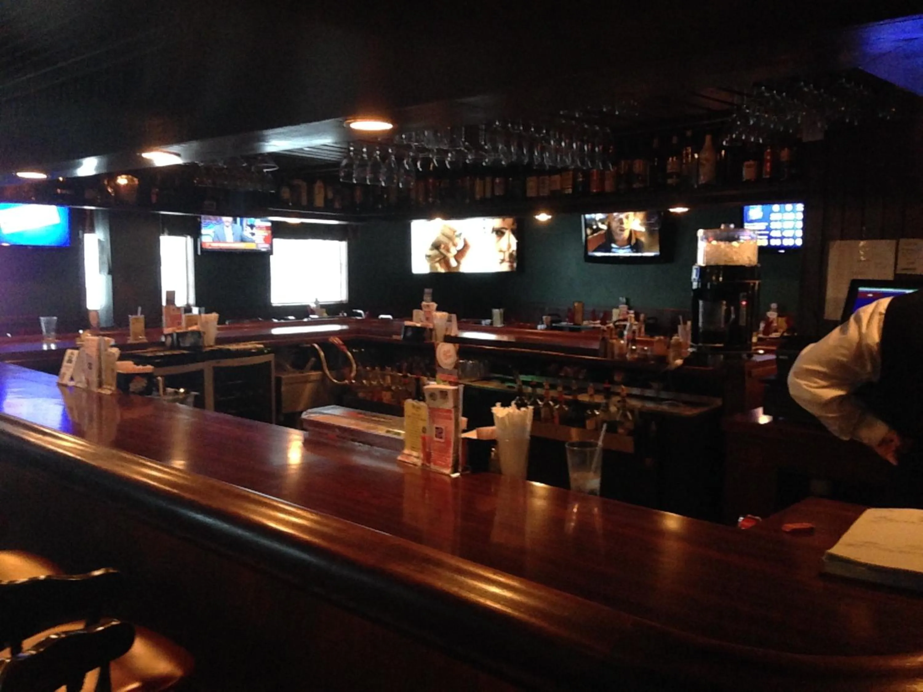 Alcoholic drinks in Fred's Inn Restaurant & Lodging