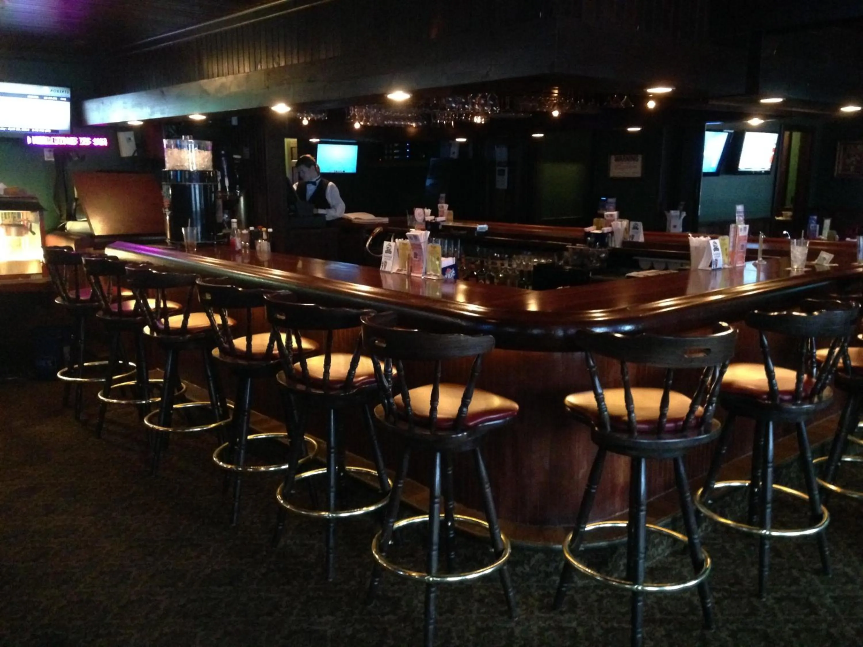 Alcoholic drinks in Fred's Inn Restaurant & Lodging