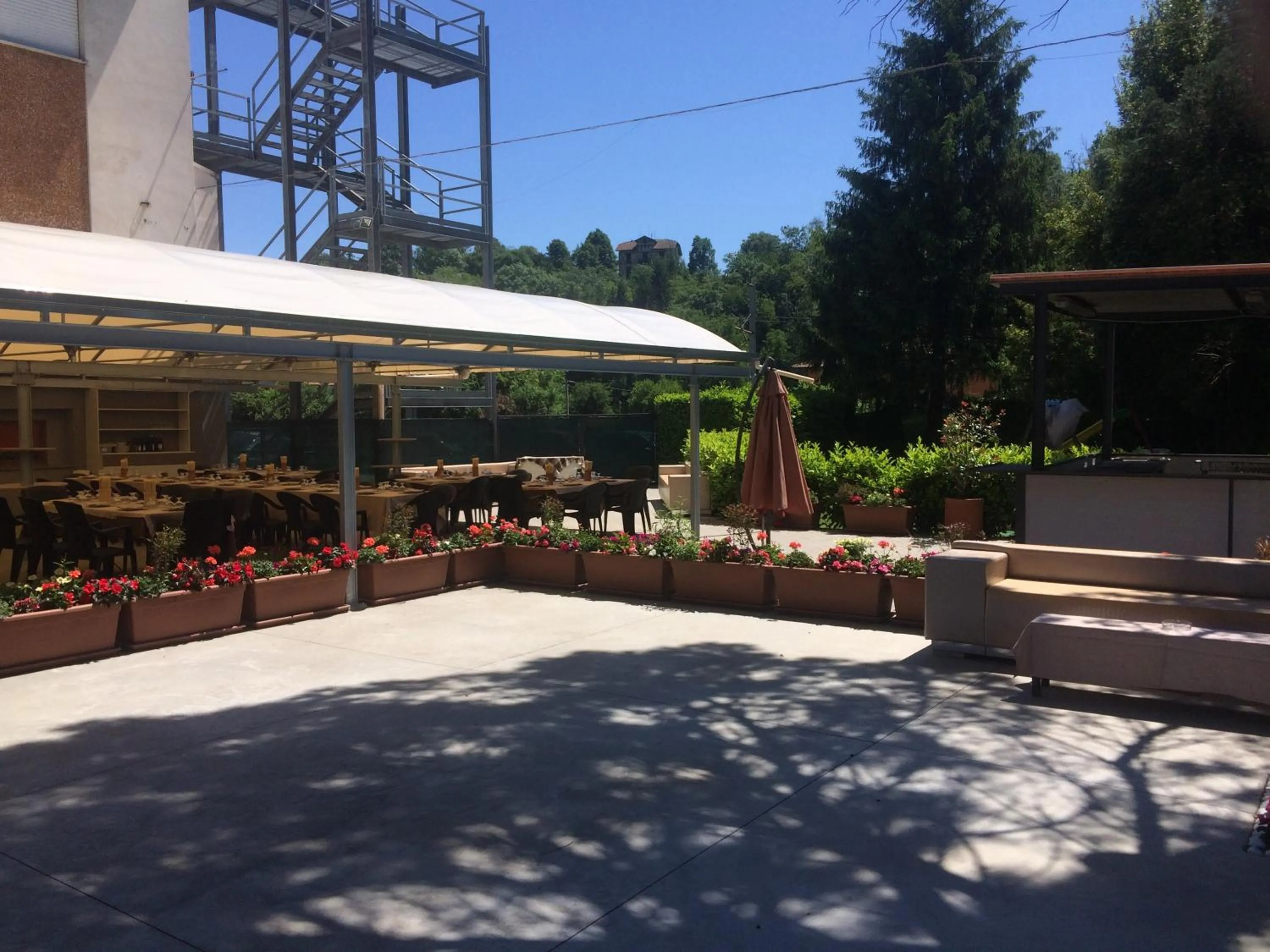 Restaurant/places to eat in Albergo Cristallo