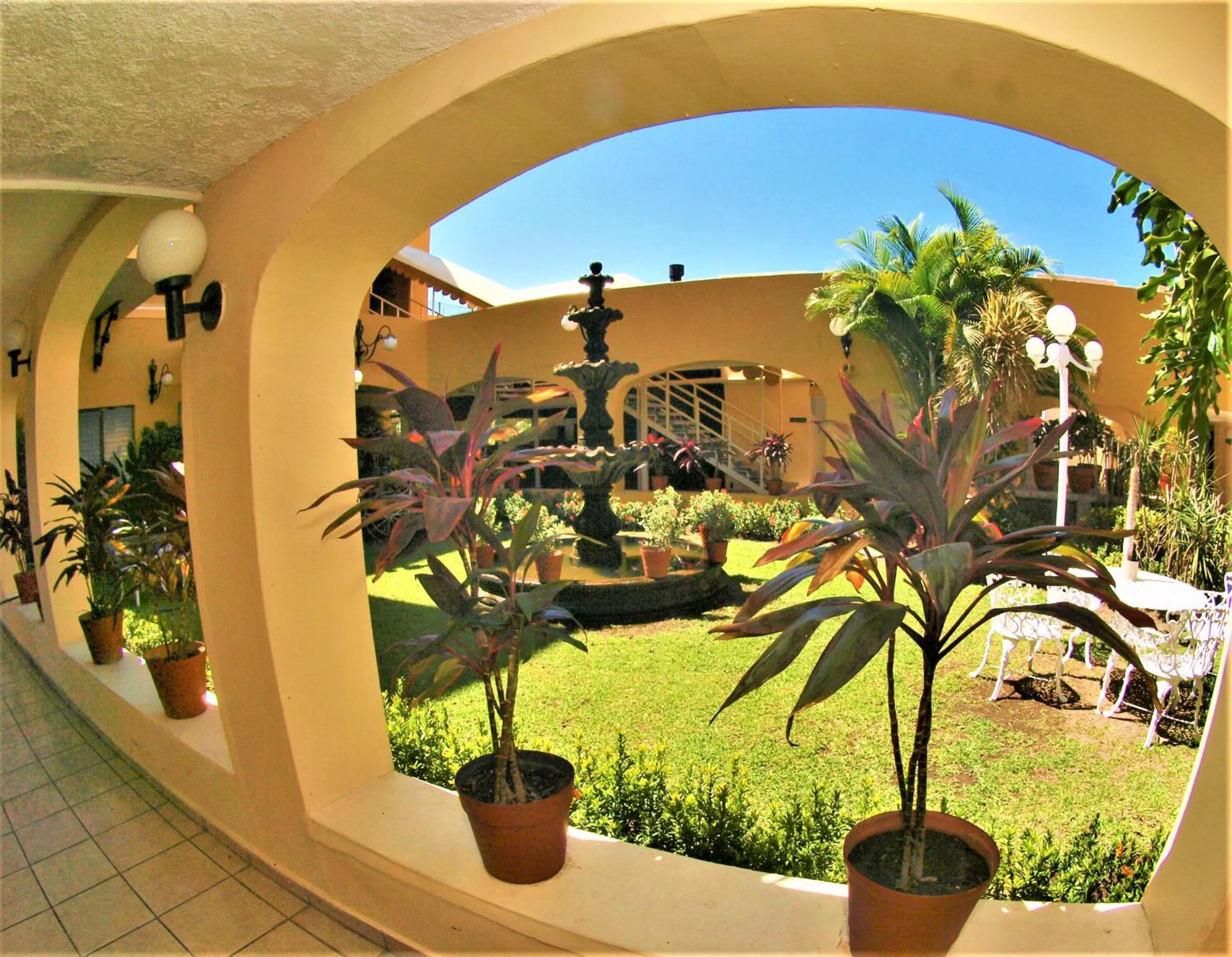 Garden in Hotel America