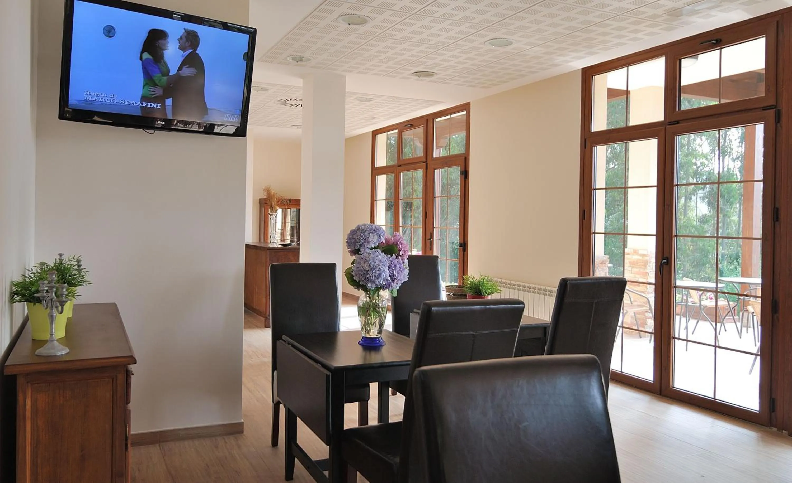 Restaurant/places to eat in Hotel Rural Playa de Aguilar