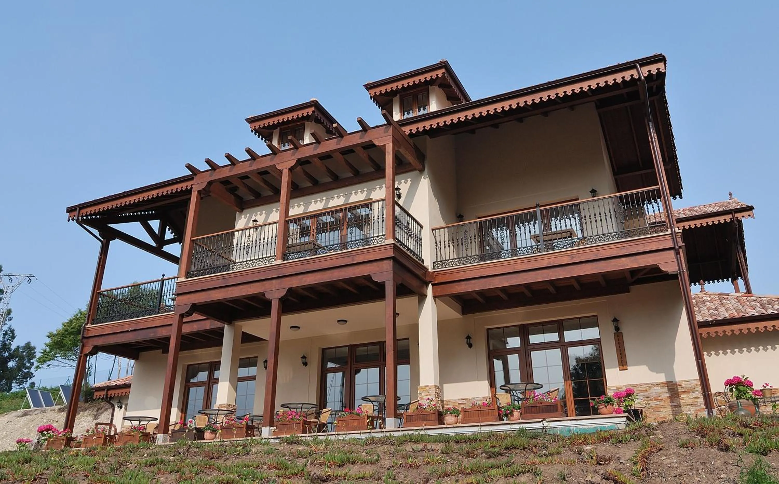 Facade/entrance in Hotel Rural Playa de Aguilar