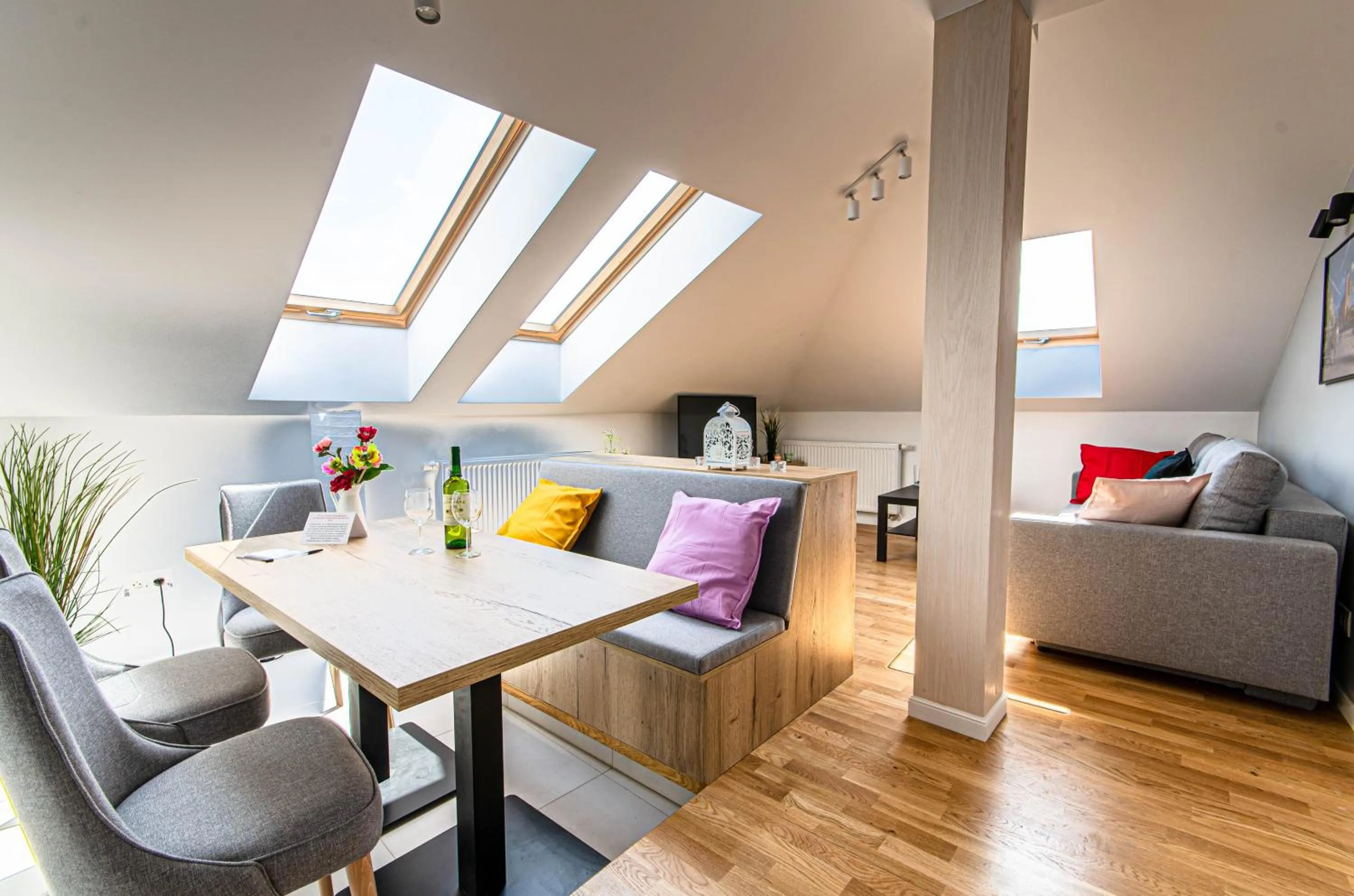 Communal lounge/ TV room in Old Town Vistula Premium Apartments