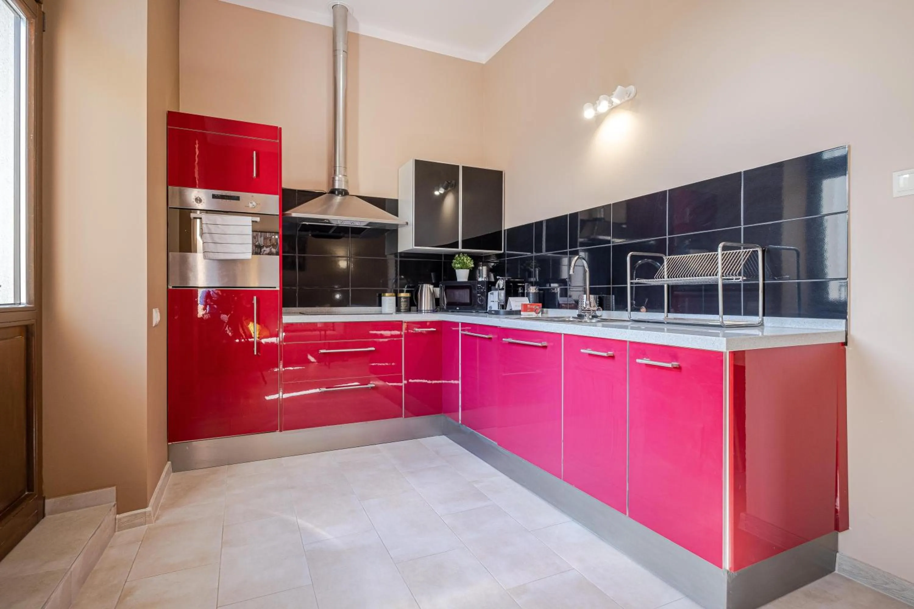 Kitchen or kitchenette in Old Town Vistula Premium Apartments