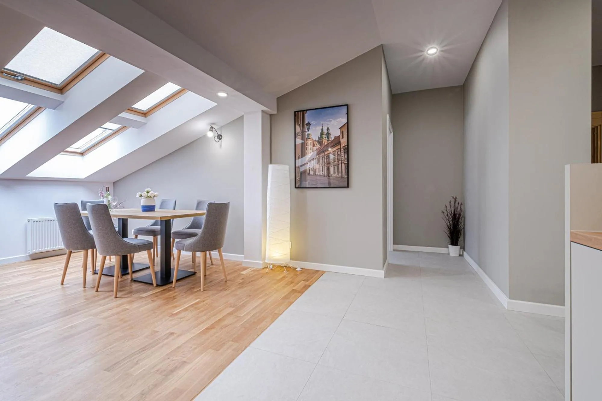 Dining area in Old Town Vistula Premium Apartments