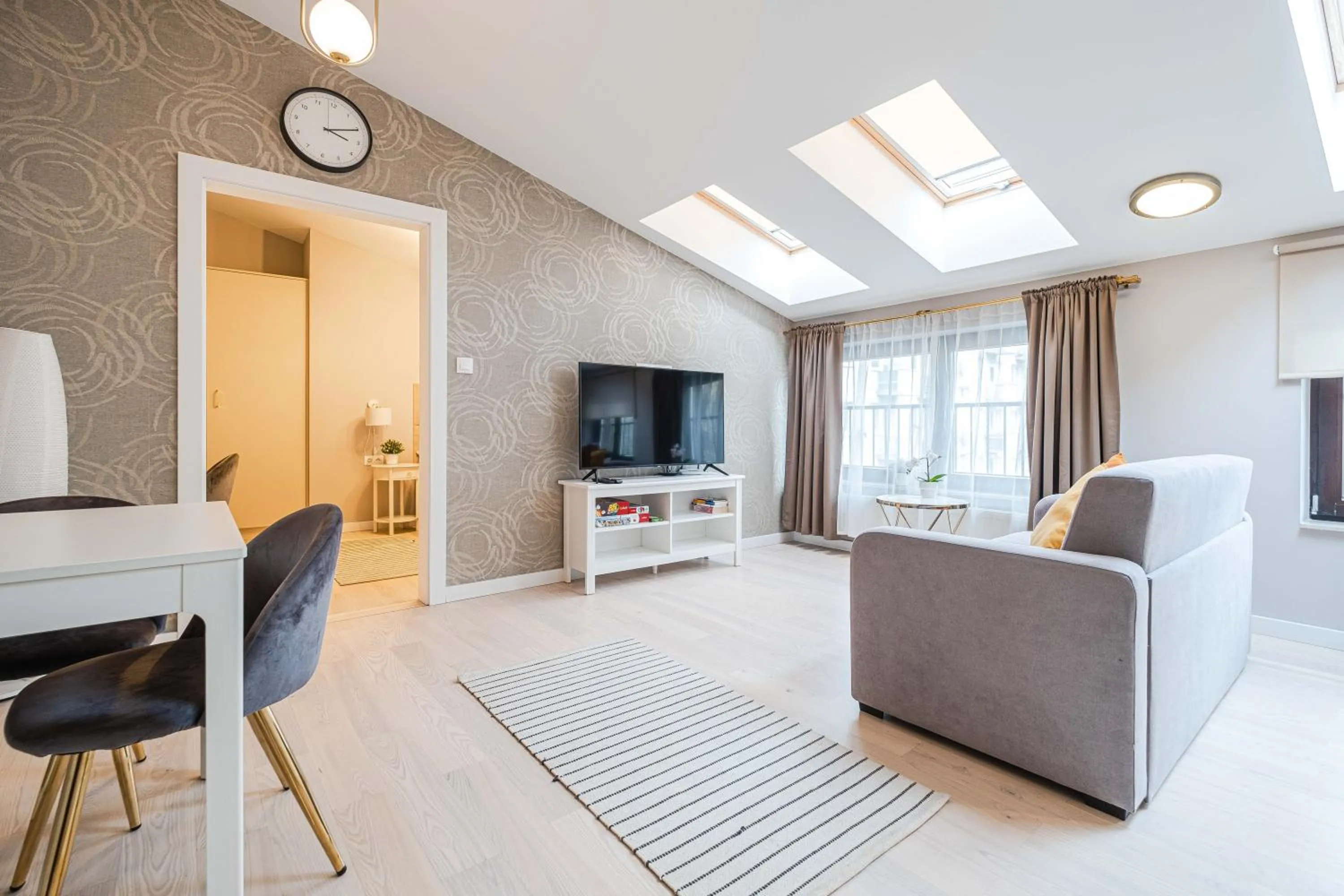 Communal lounge/ TV room in Old Town Vistula Premium Apartments