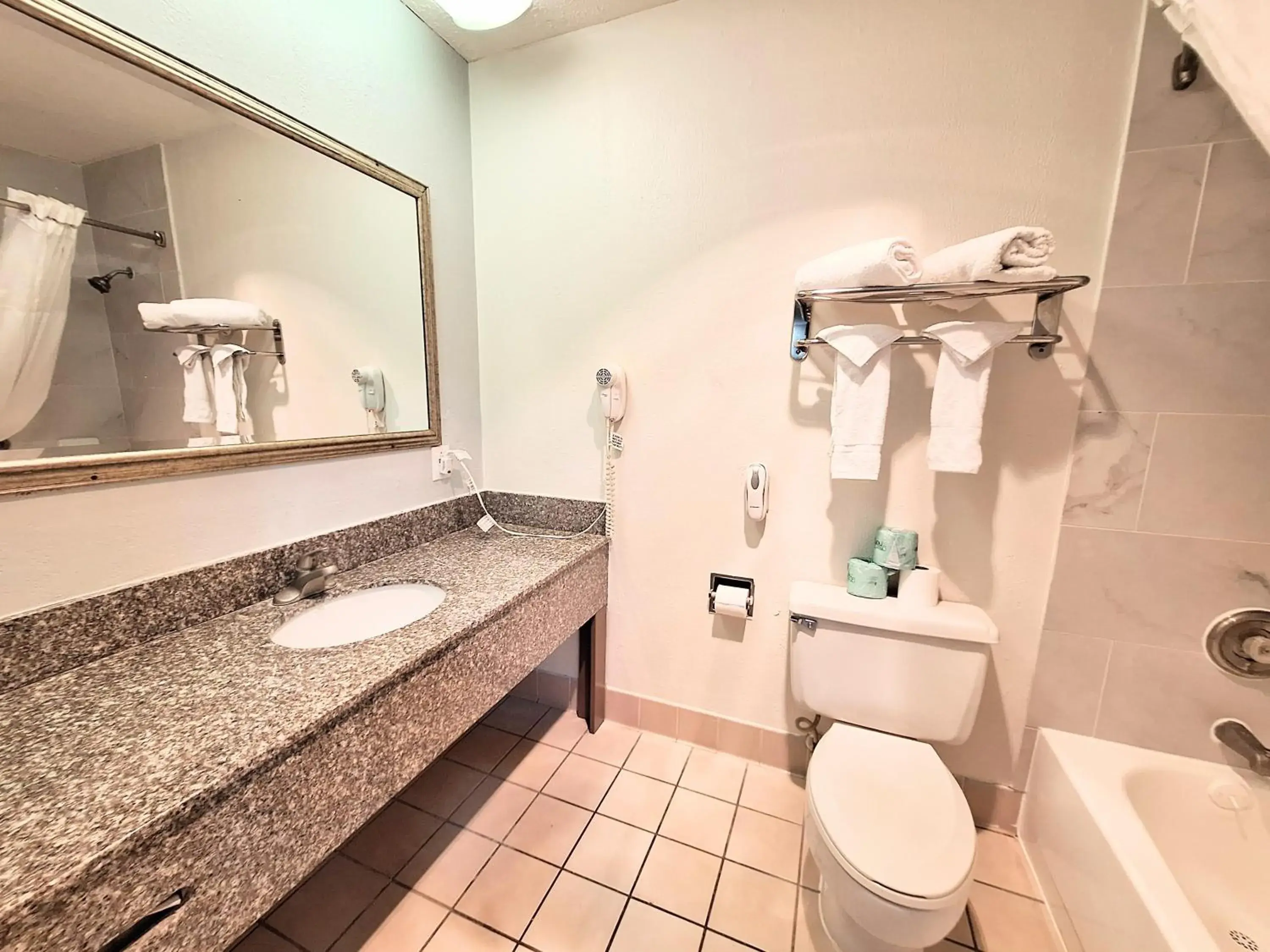 King Room - Mobility Access/Non-Smoking in Travelodge by Wyndham Indianapolis Speedway King Room - Mobility Access/Non-Smoking in Travelodge by Wyndham Indianapolis Speedway