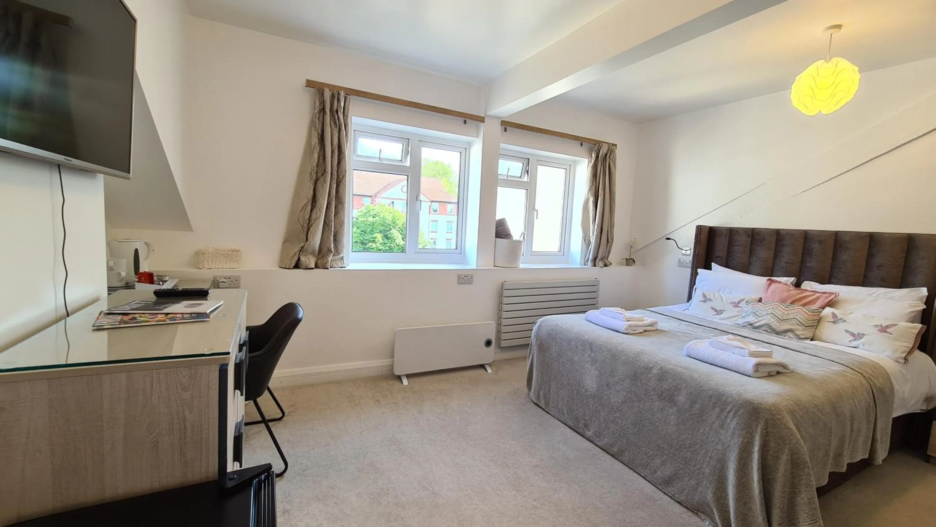 Bedroom, Bed in The Torland - Paignton Seafront - free parking, all rooms en-suite