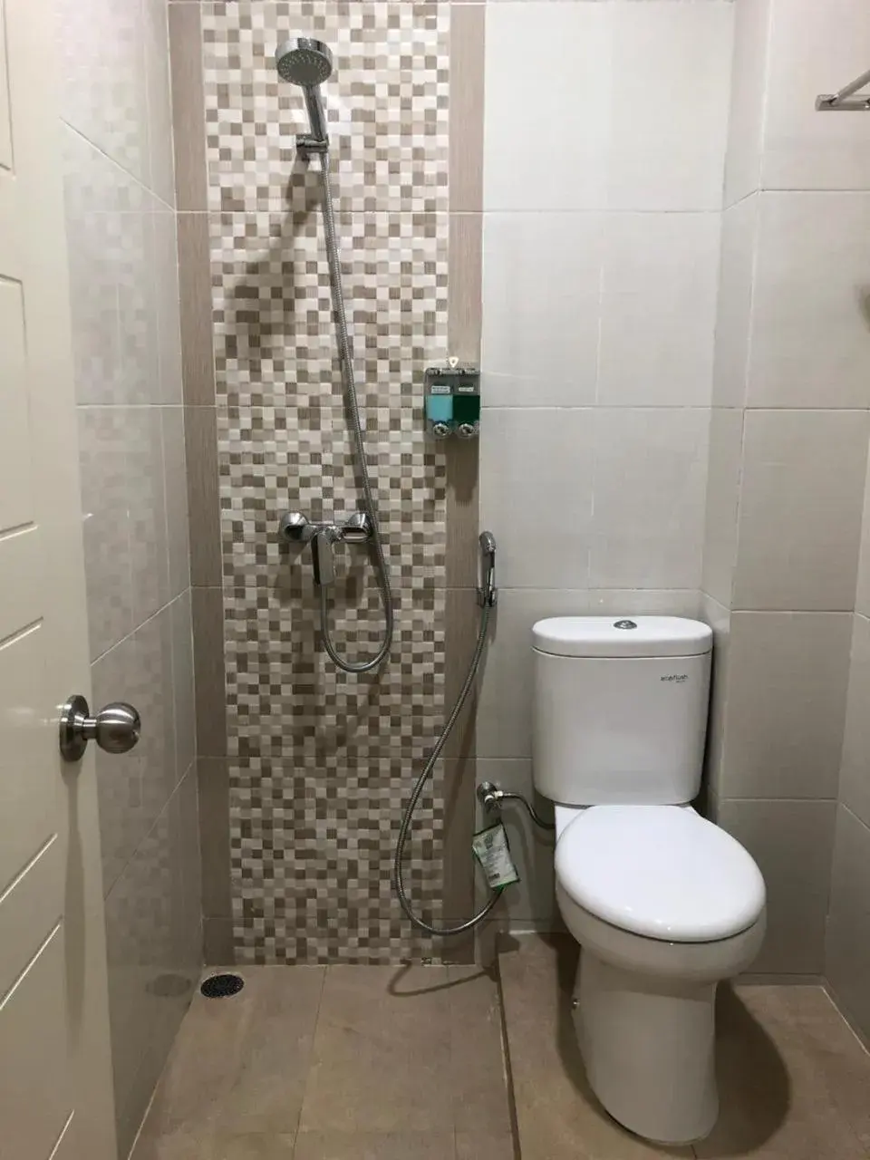 Deluxe Double or Twin Room in LCR HOTEL Deluxe Double or Twin Room in LCR HOTEL