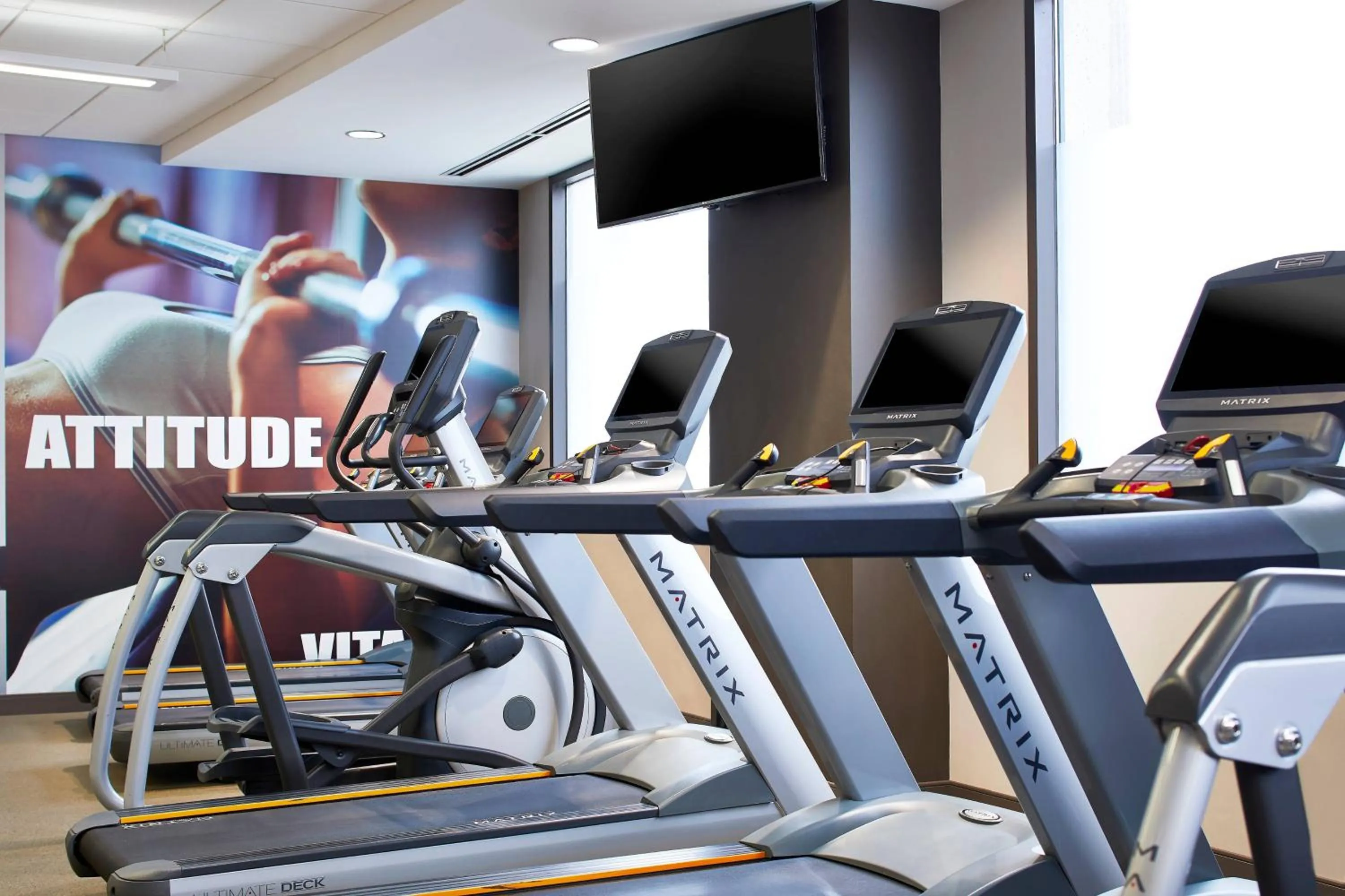 Fitness centre/facilities in Renaissance Chicago Glenview Suites Hotel