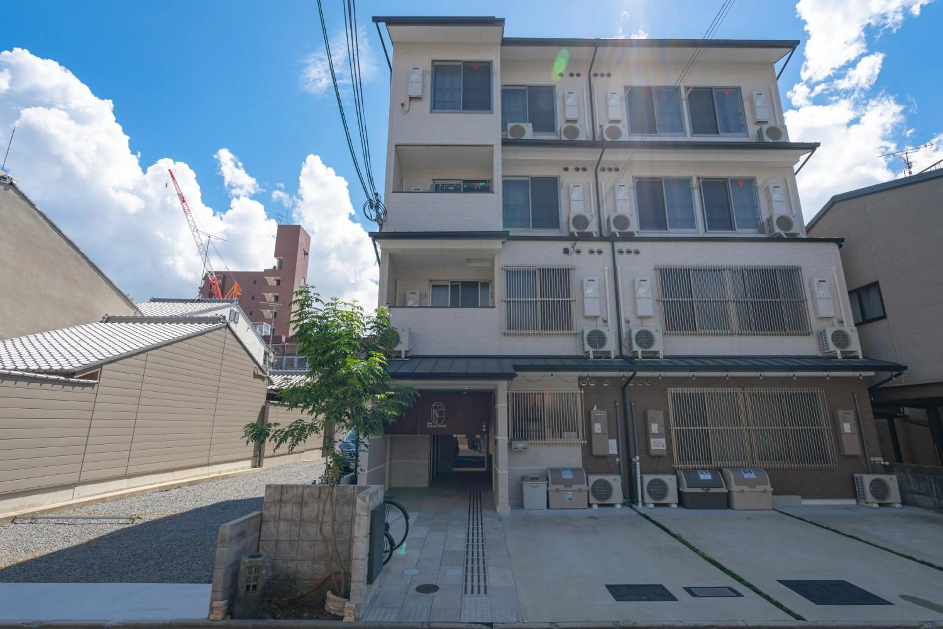 Property building in INA HOUSE Nijojo