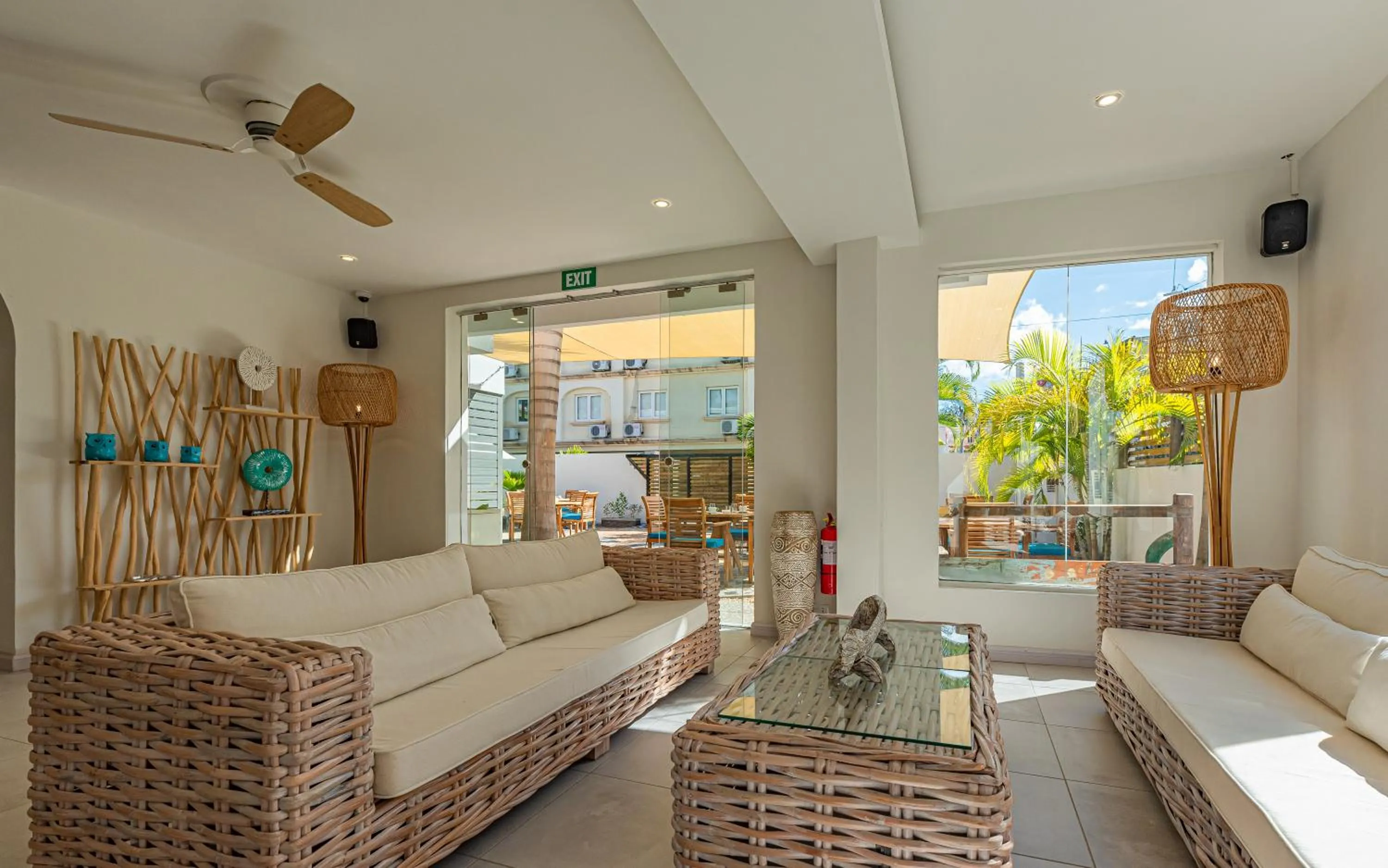 Seating area in Seastar Hotel