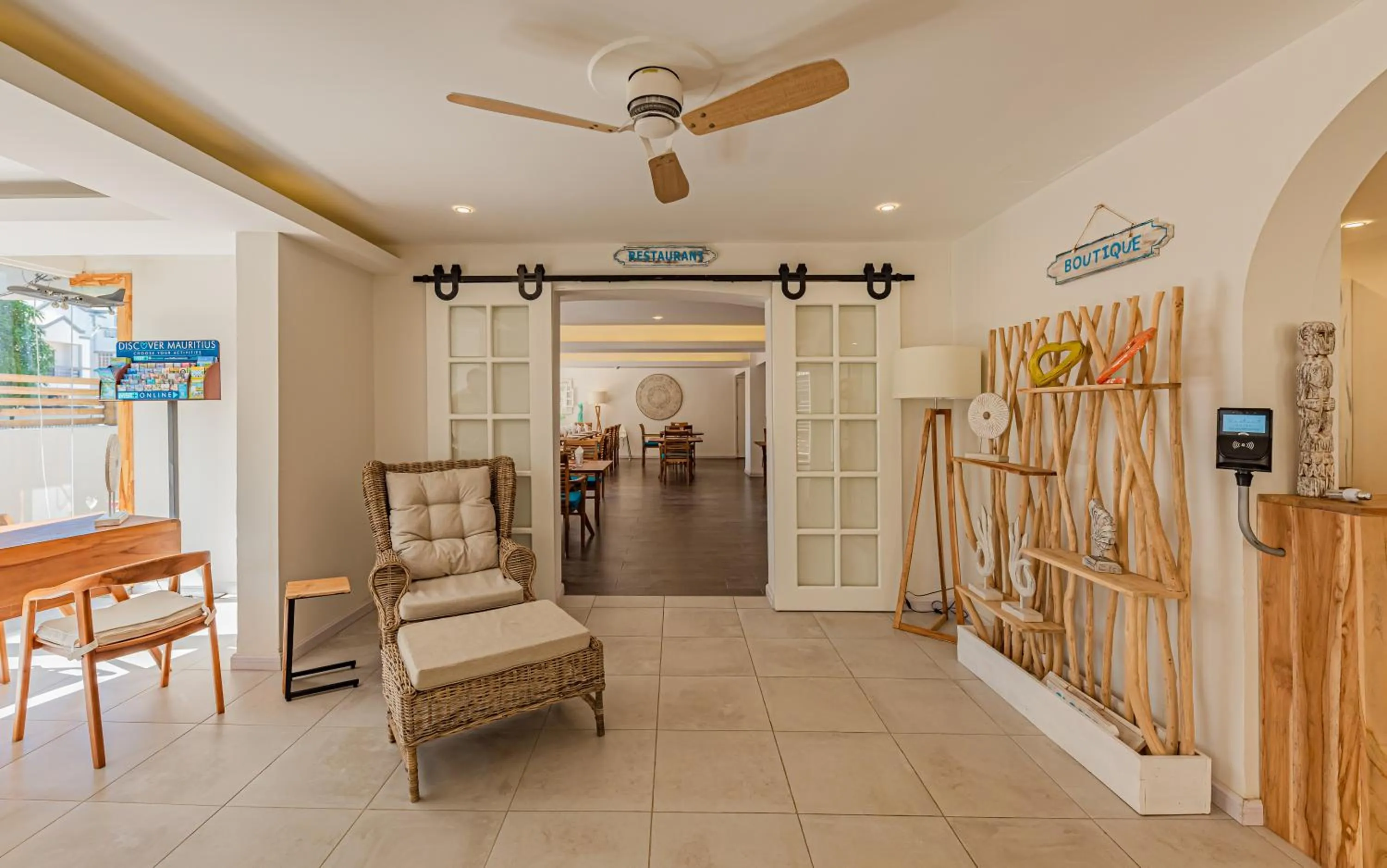 Seating area in Seastar Hotel