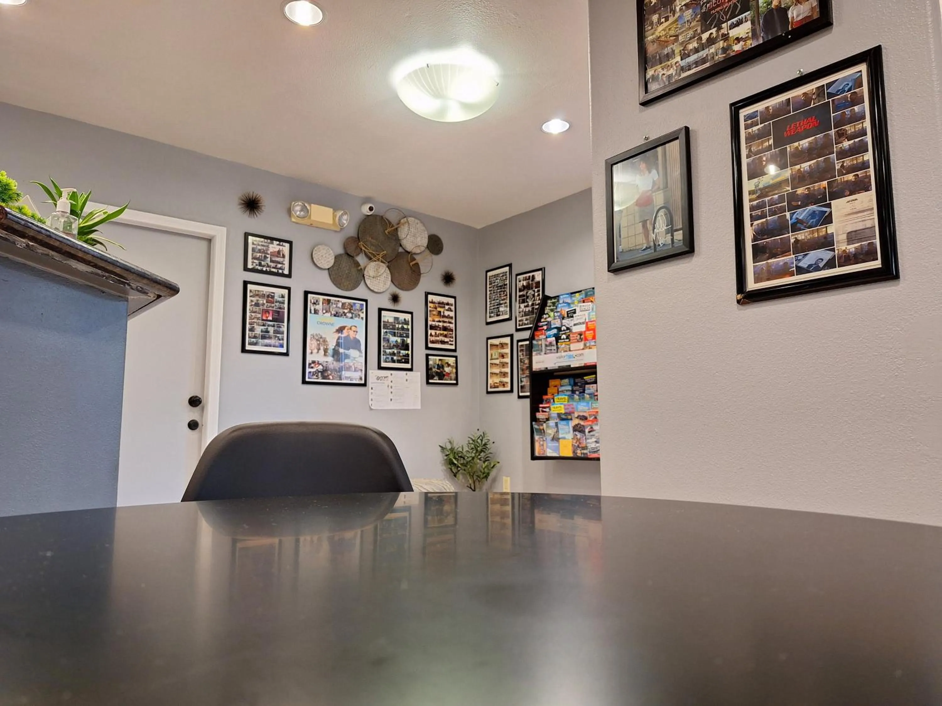 Lobby or reception in Portofino Inn Burbank