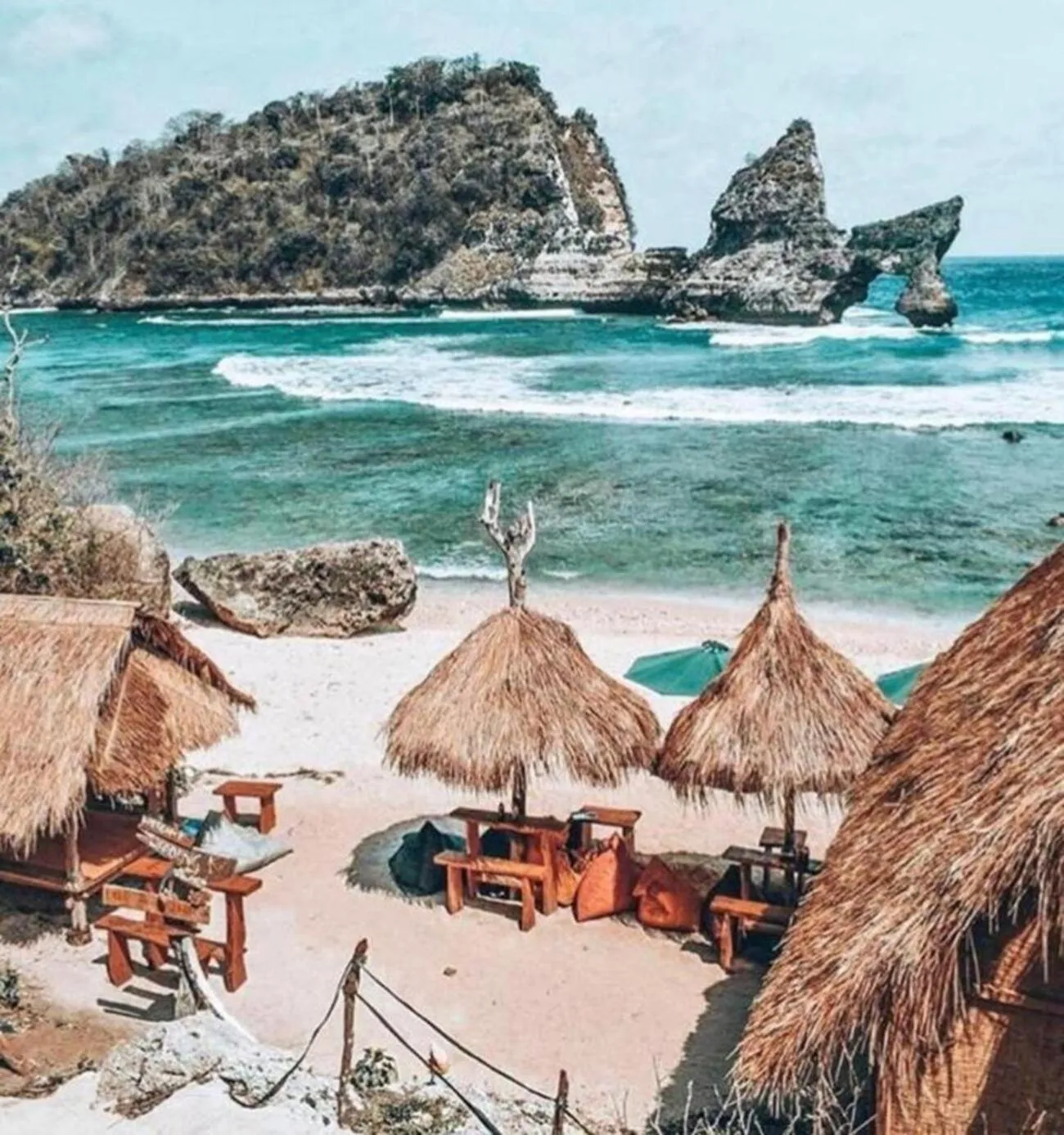 Day in Diamond Beach Bungalow