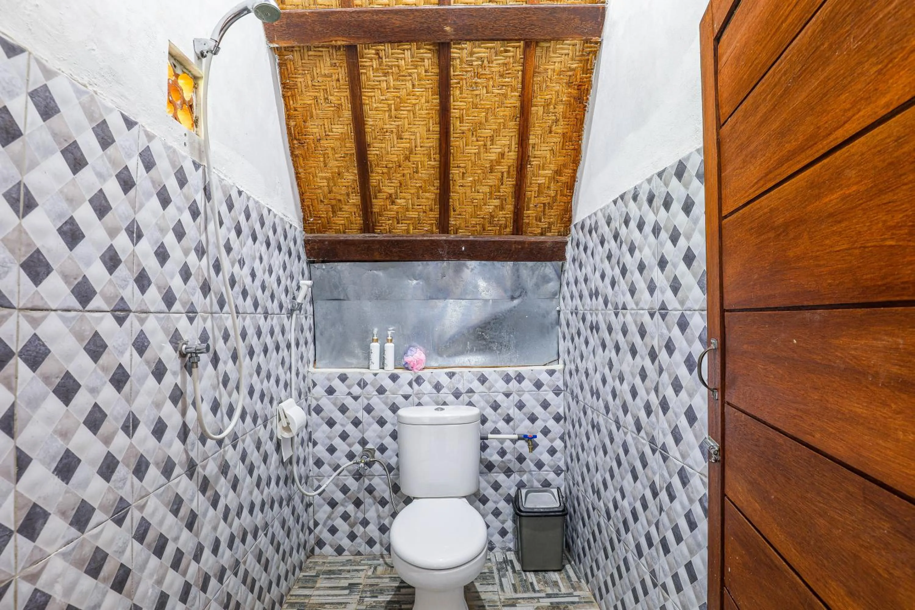 Shower in Diamond Beach Bungalow