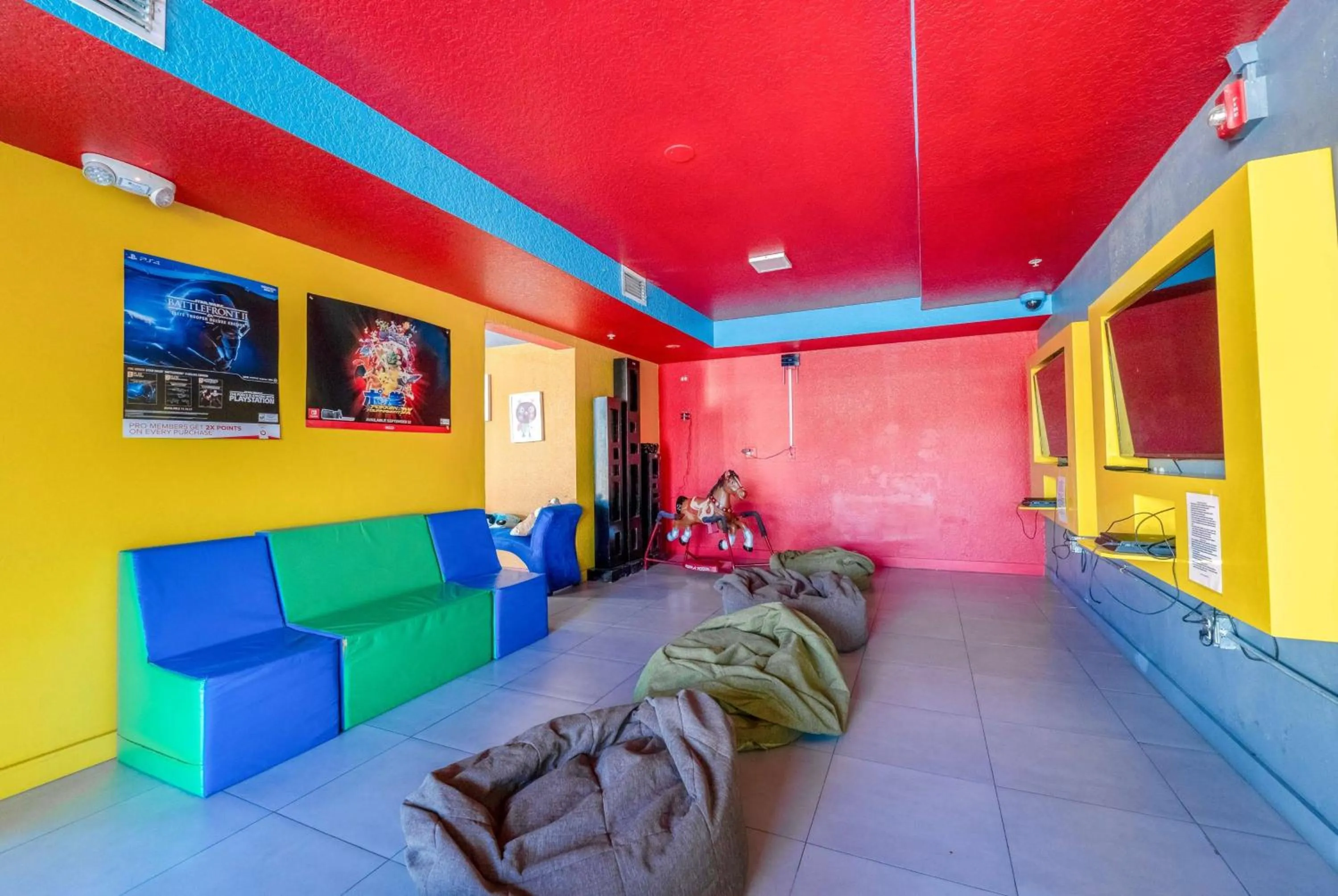 Game Room in Ramada by Wyndham Flamingo Water Park