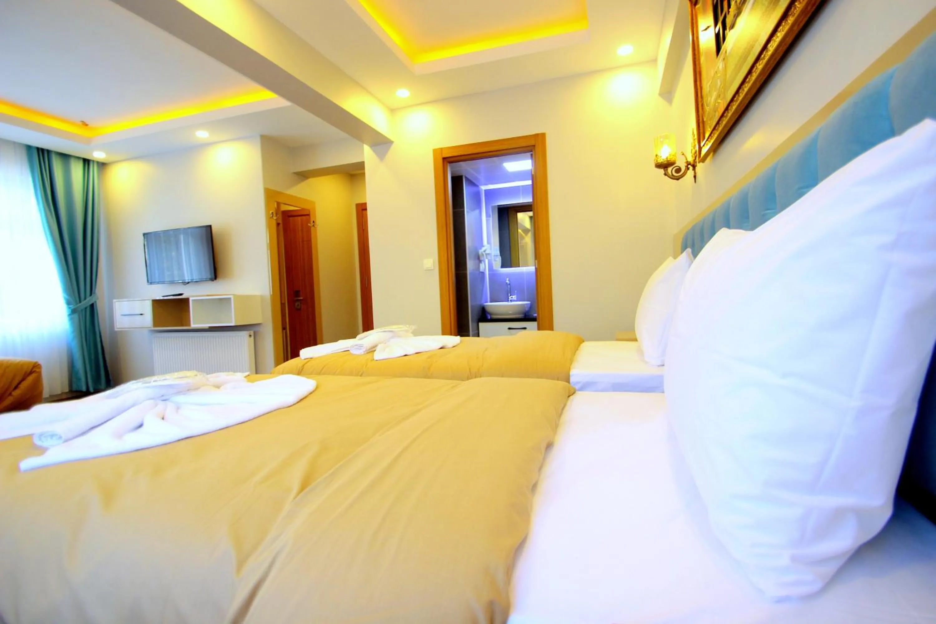 Photo of the whole room, Bed in Hira Hotel